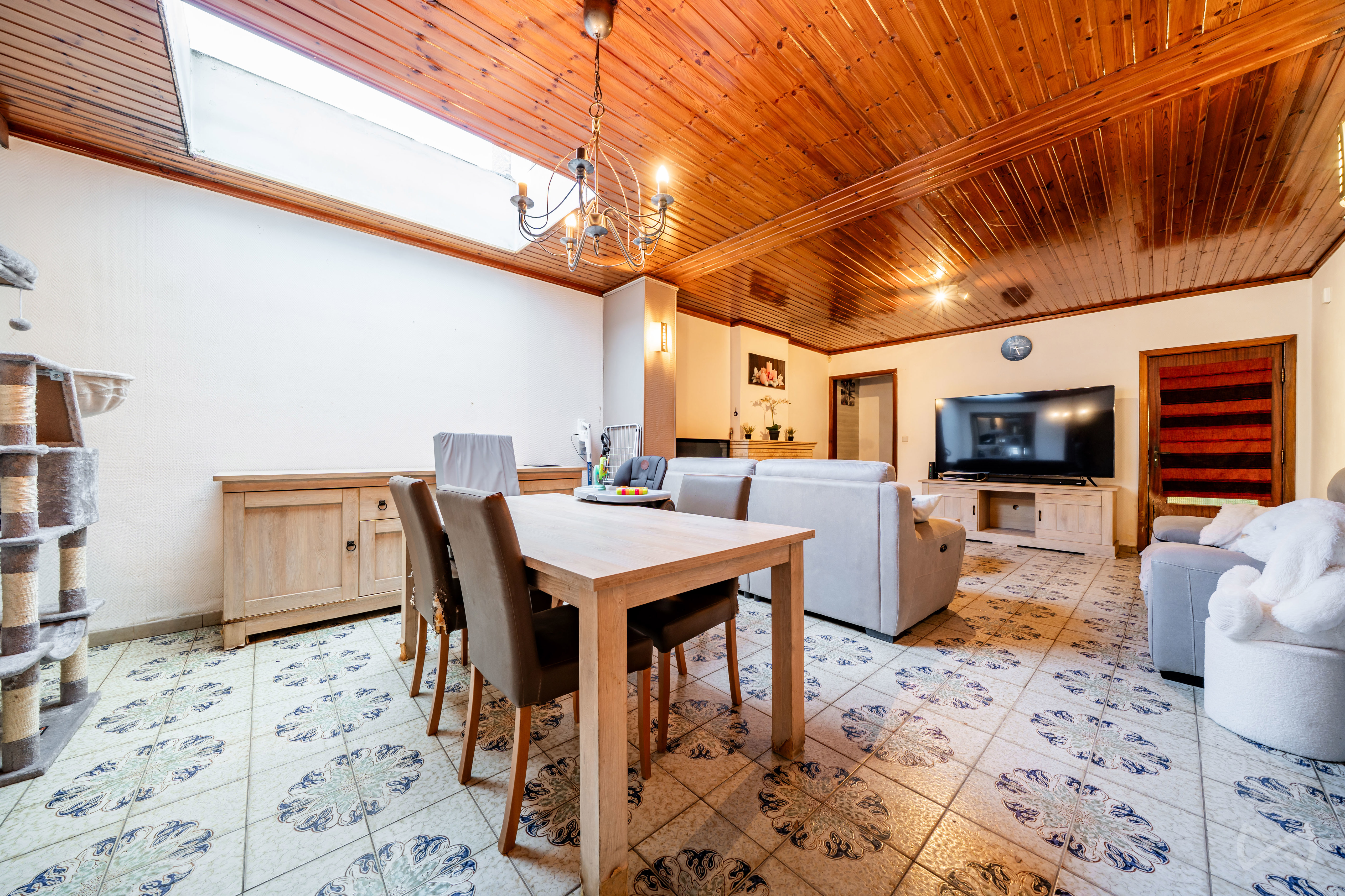 Foto 1 van 4 van Huis met vier slaapkamers in La Louvière