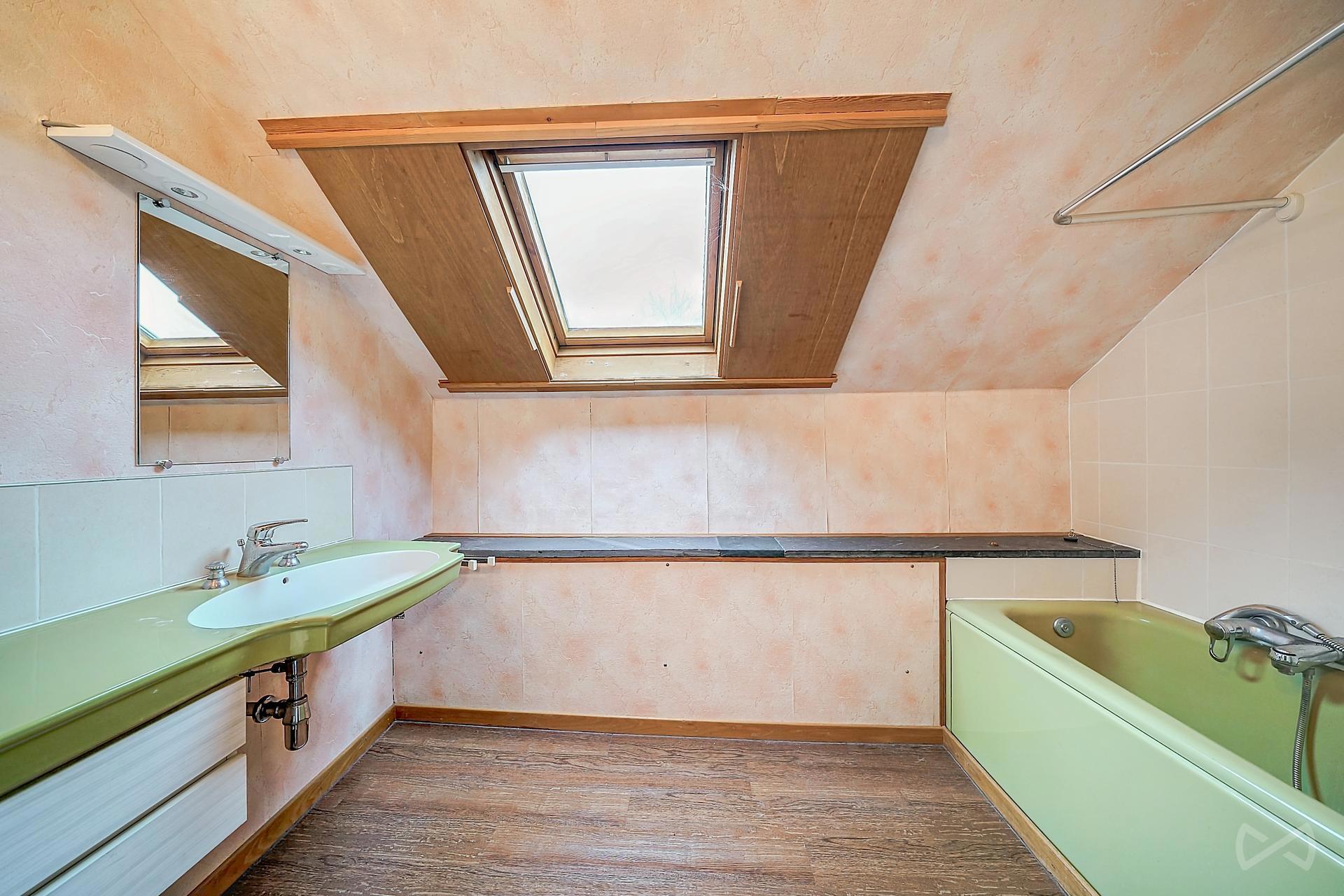 Picture 2 of 4 for House with six bedrooms in Momignies