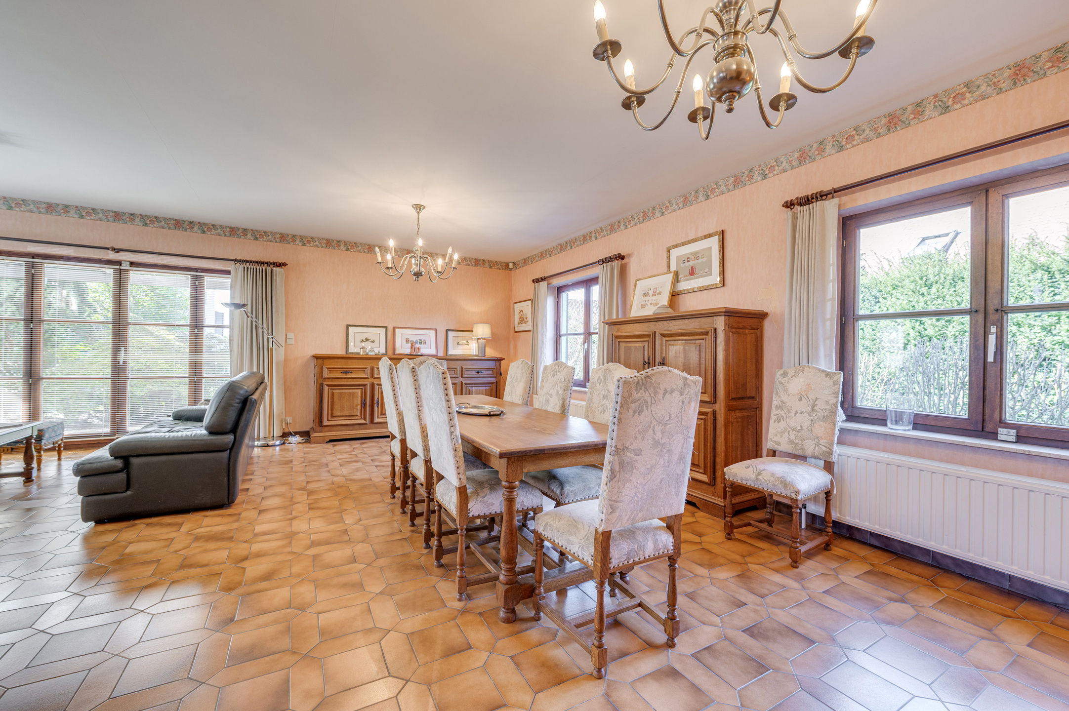Picture 2 of 4 for Villa with four bedrooms in Enghien Petit-Enghien