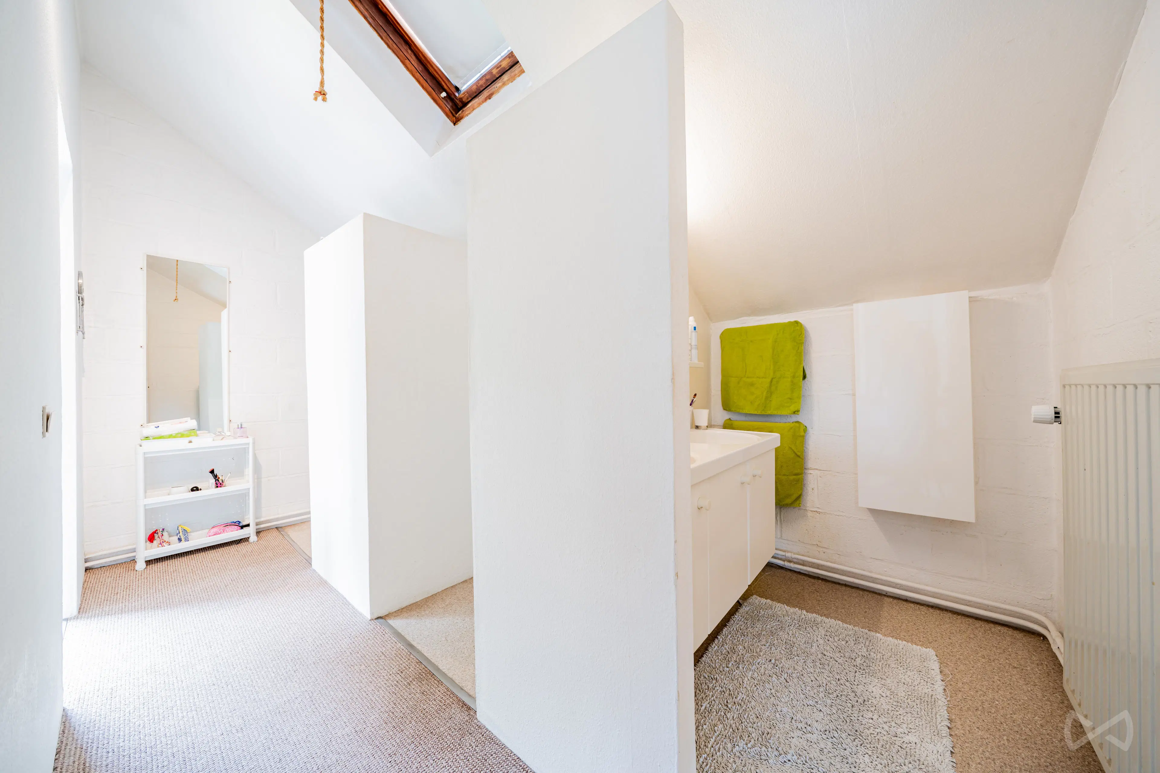 Photo 3 sur 4 pour Villa de cinq chambres à Avennes