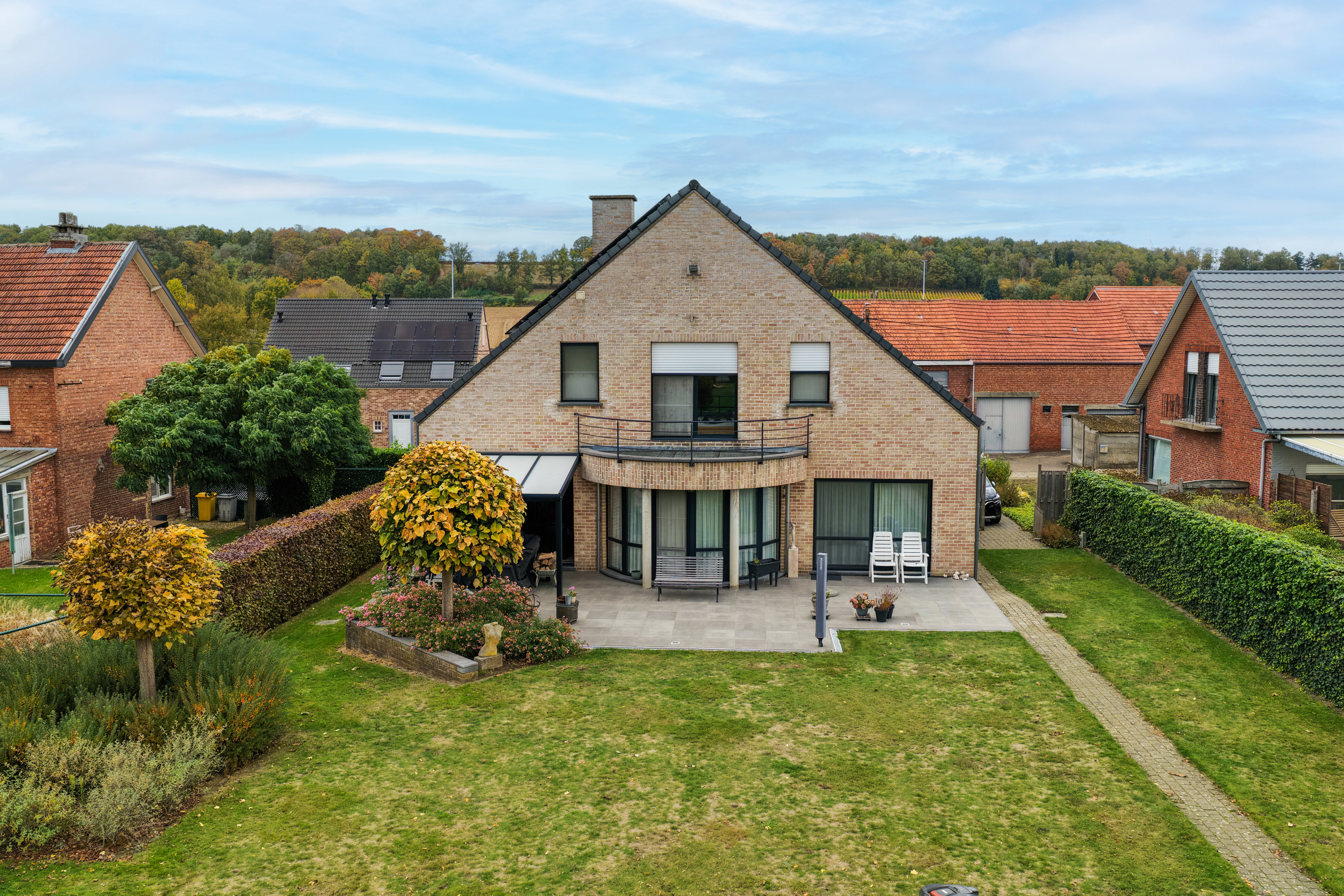 Picture 2 of 3 for House with six bedrooms in Rotselaar