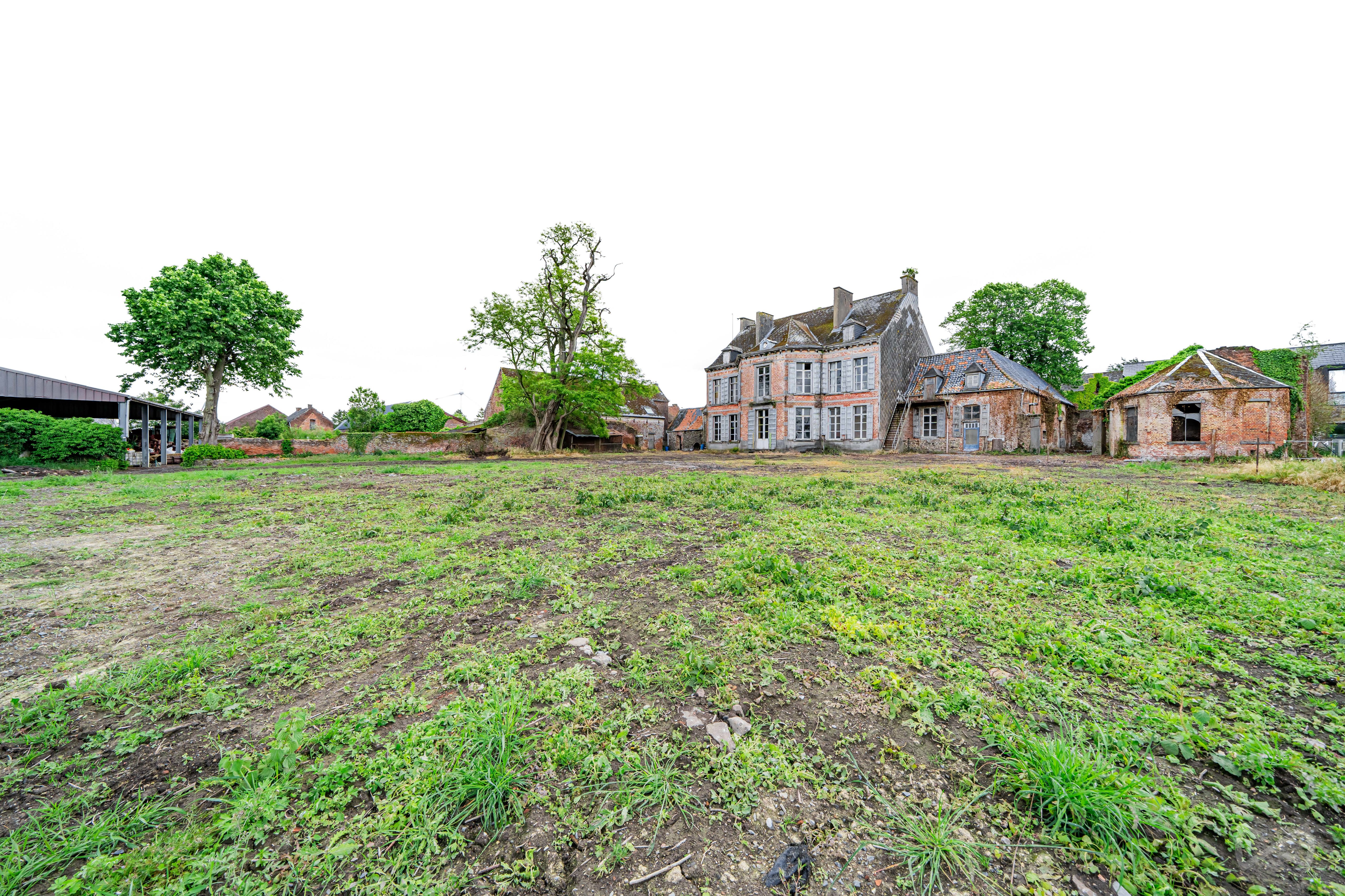 Picture 4 of 4 for Castle with ten bedrooms in Vellereille-le-sec