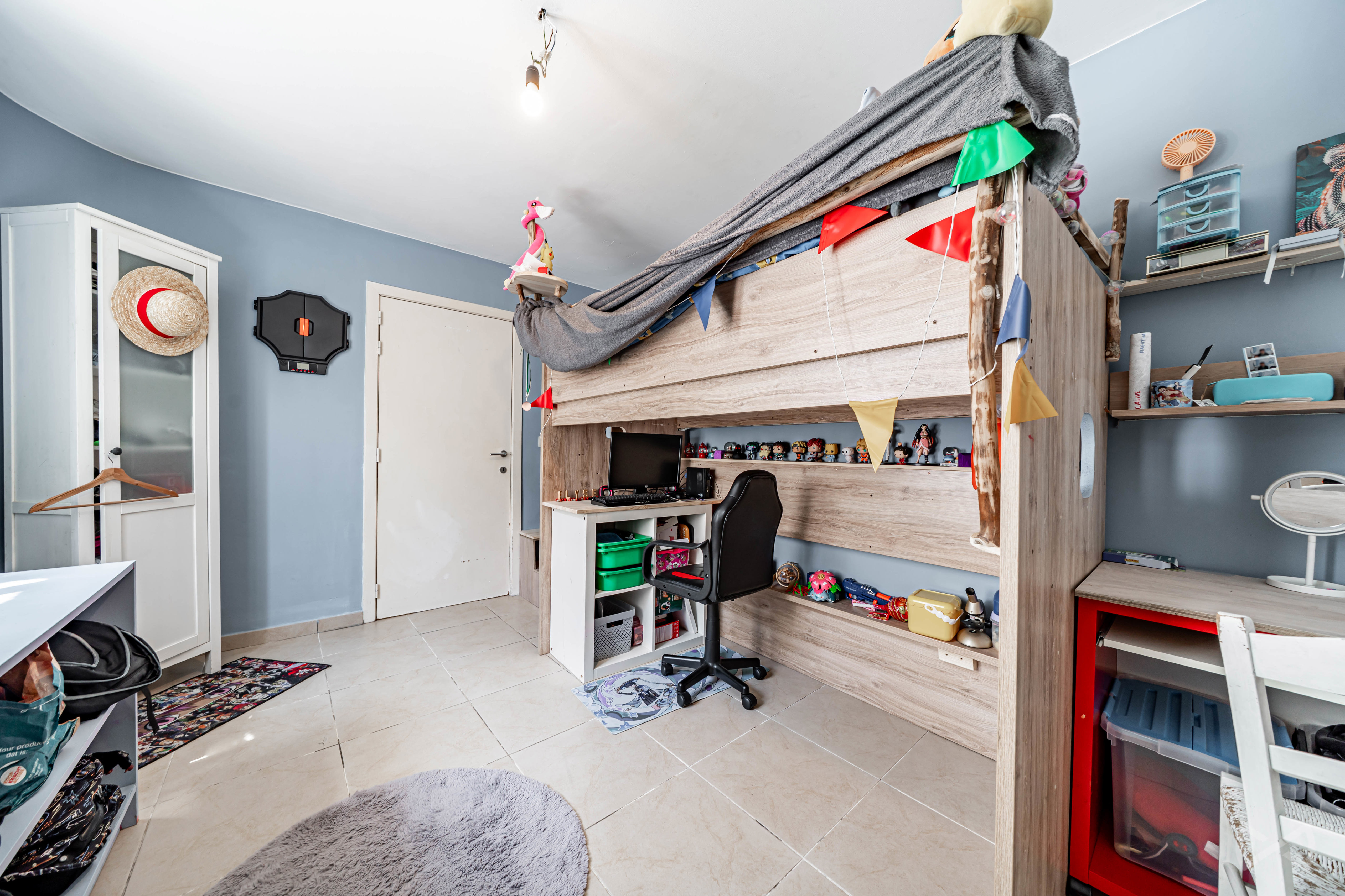 Photo 1 sur 4 pour Immeuble à appartements de cinq chambres à Namur