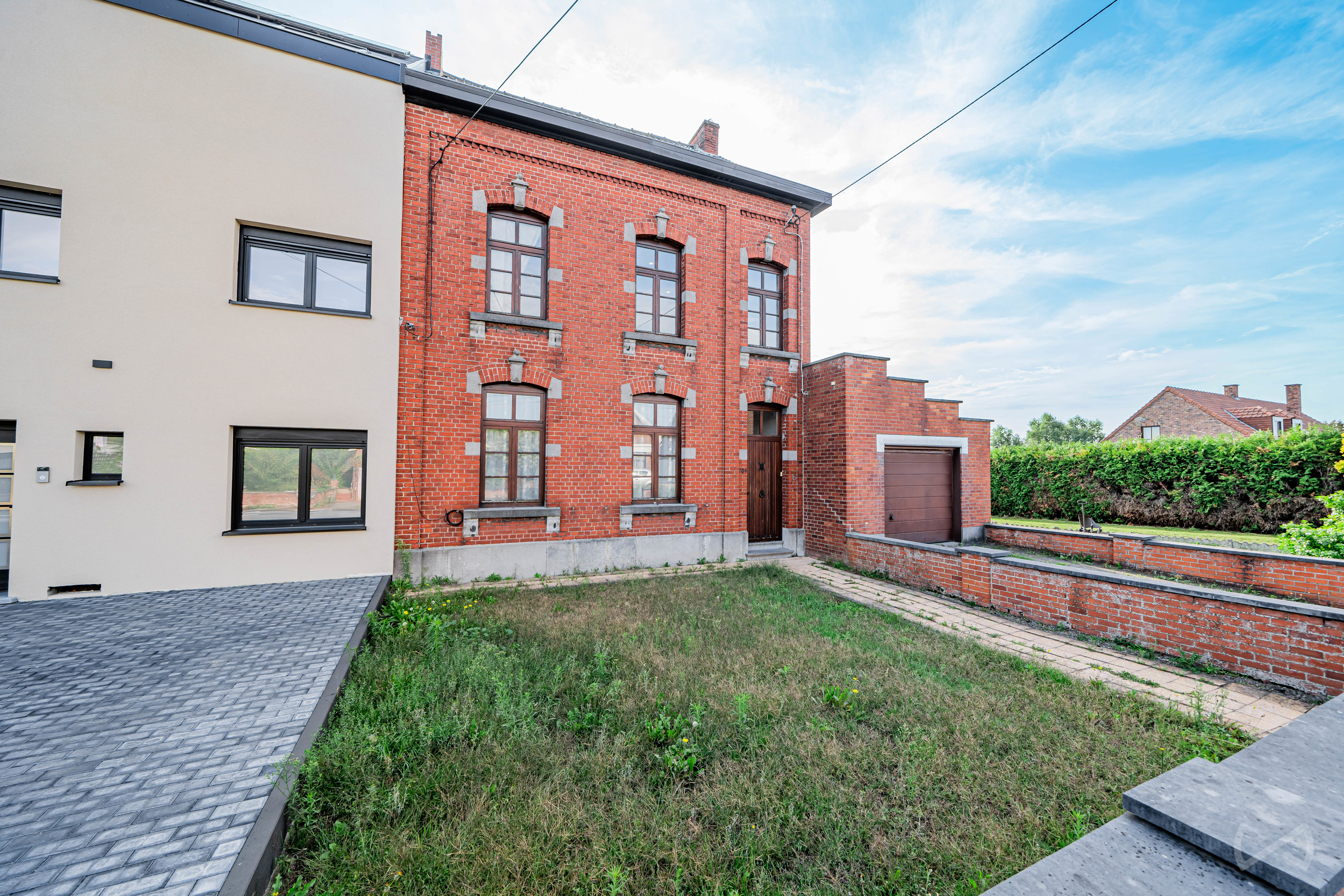 Picture 1 of 4 for House with six bedrooms in Hautrage