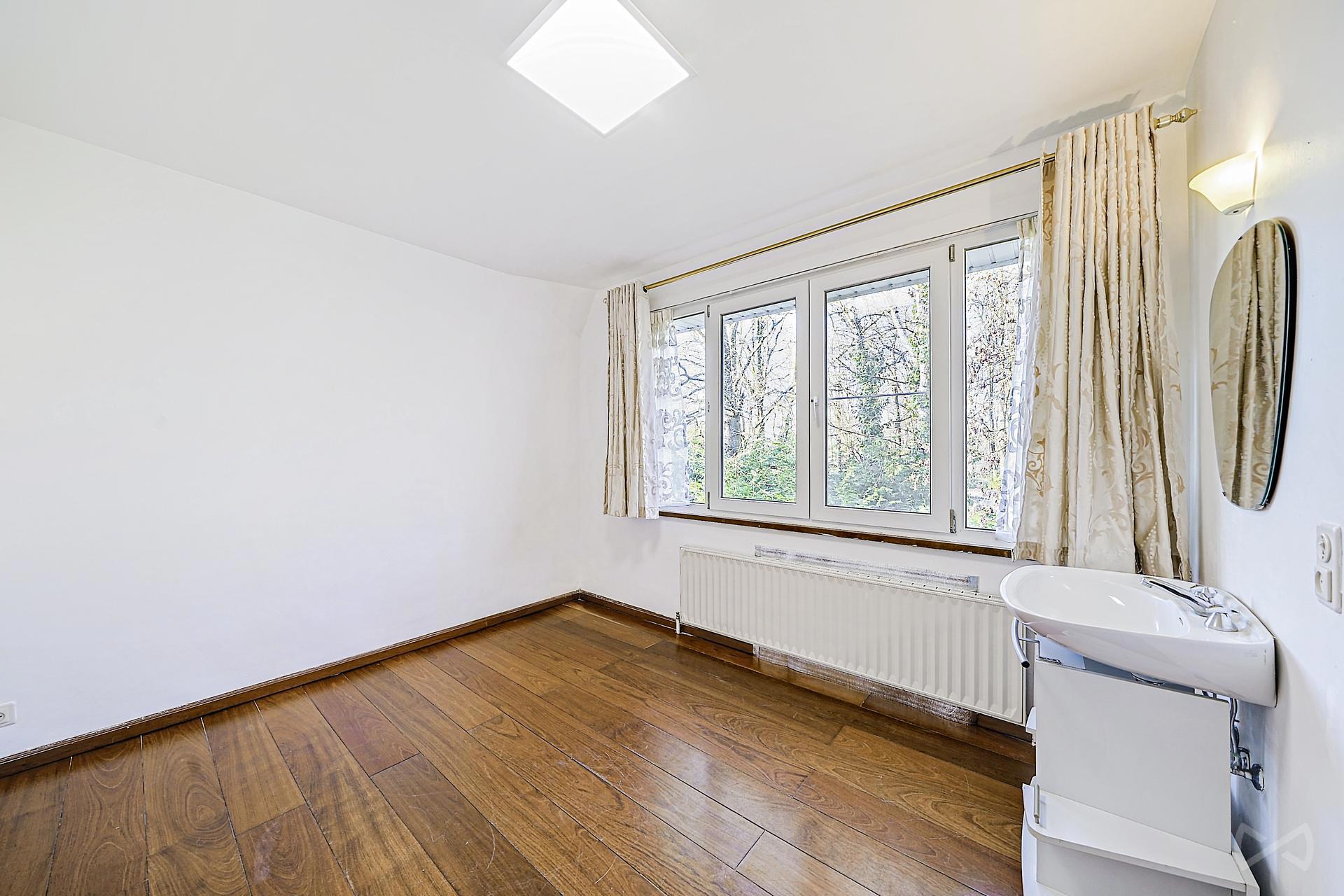 Picture 2 of 4 for Villa with five bedrooms in Rixensart