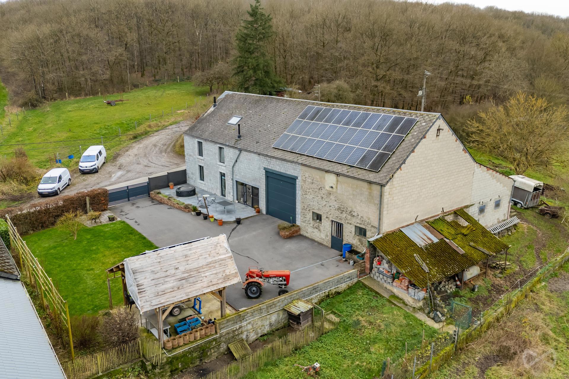 Photo 1 sur 4 pour Maison de quatre chambres à Boussu-en-fagne