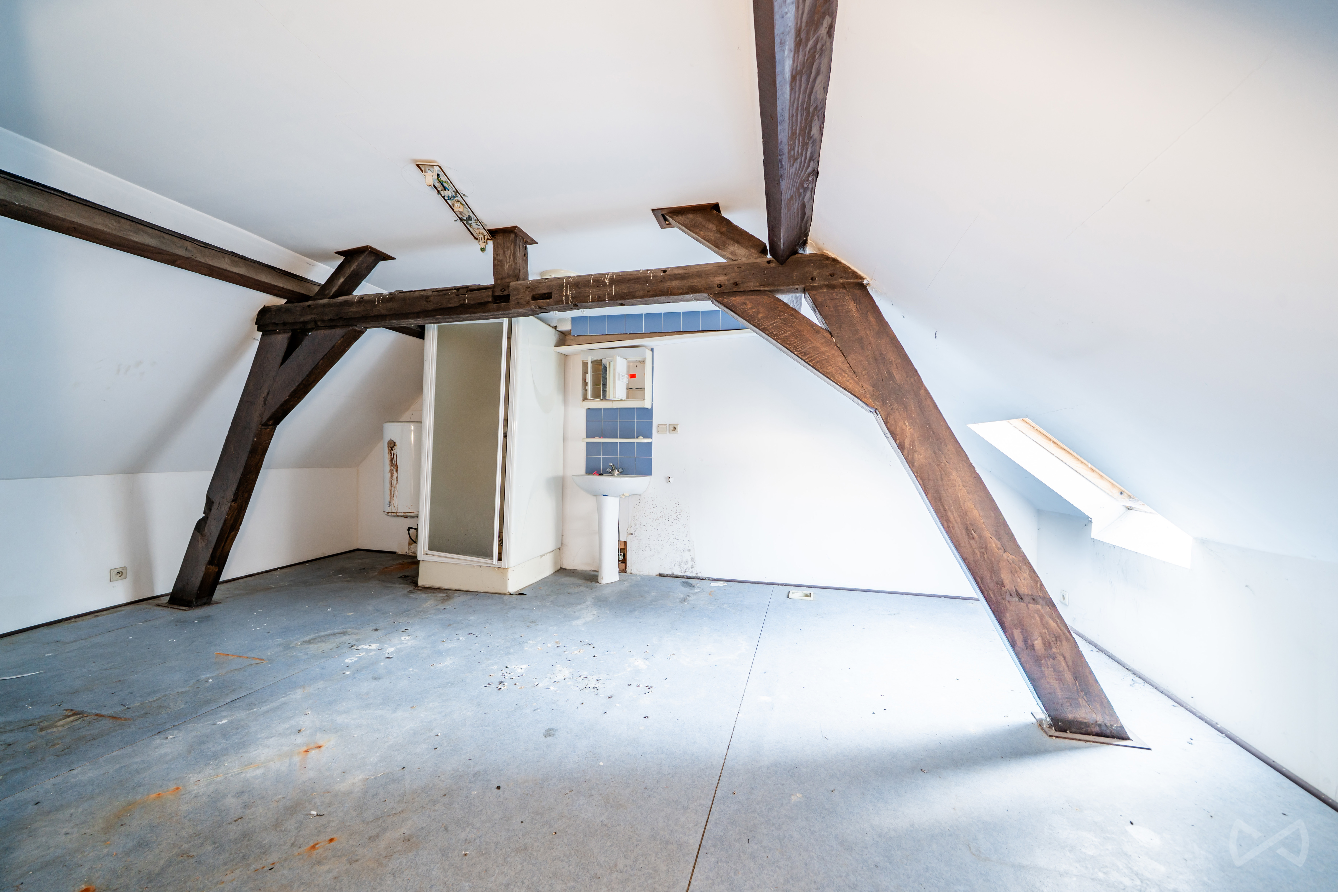 Picture 2 of 4 for Commercial building in Mons