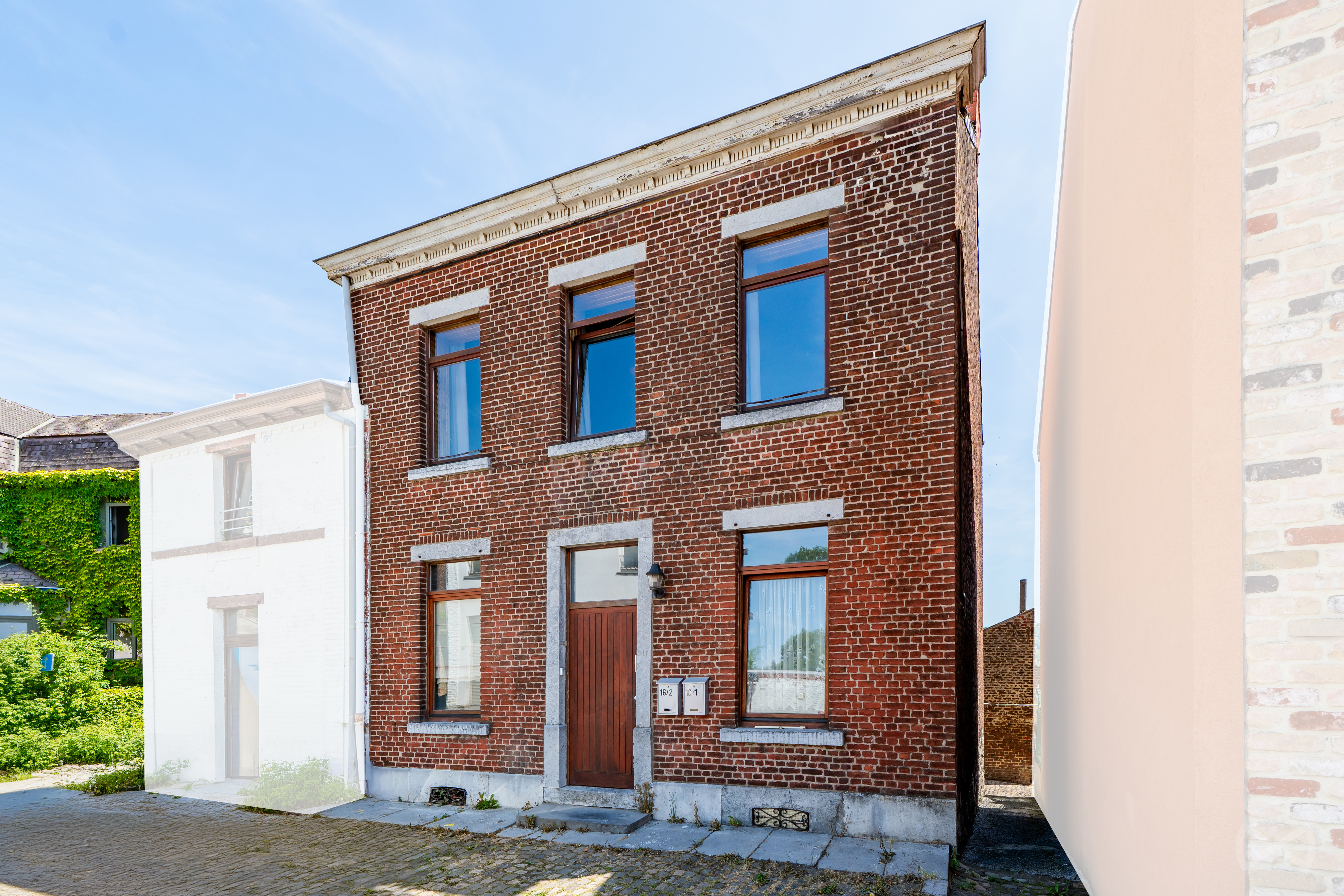 Picture 1 of 5 for Apartment block with three bedrooms in Jemeppe-sur-Sambre Ham-sur-Sambre