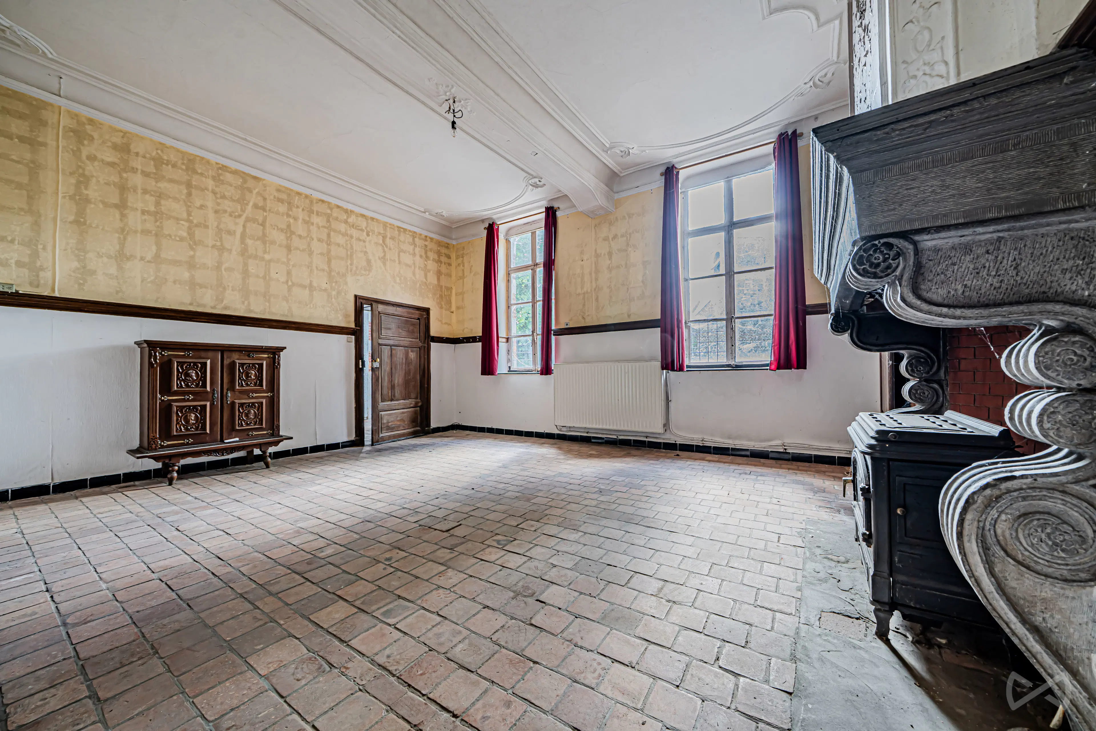 Photo 4 sur 4 pour Château de dix chambres à Vellereille-le-sec