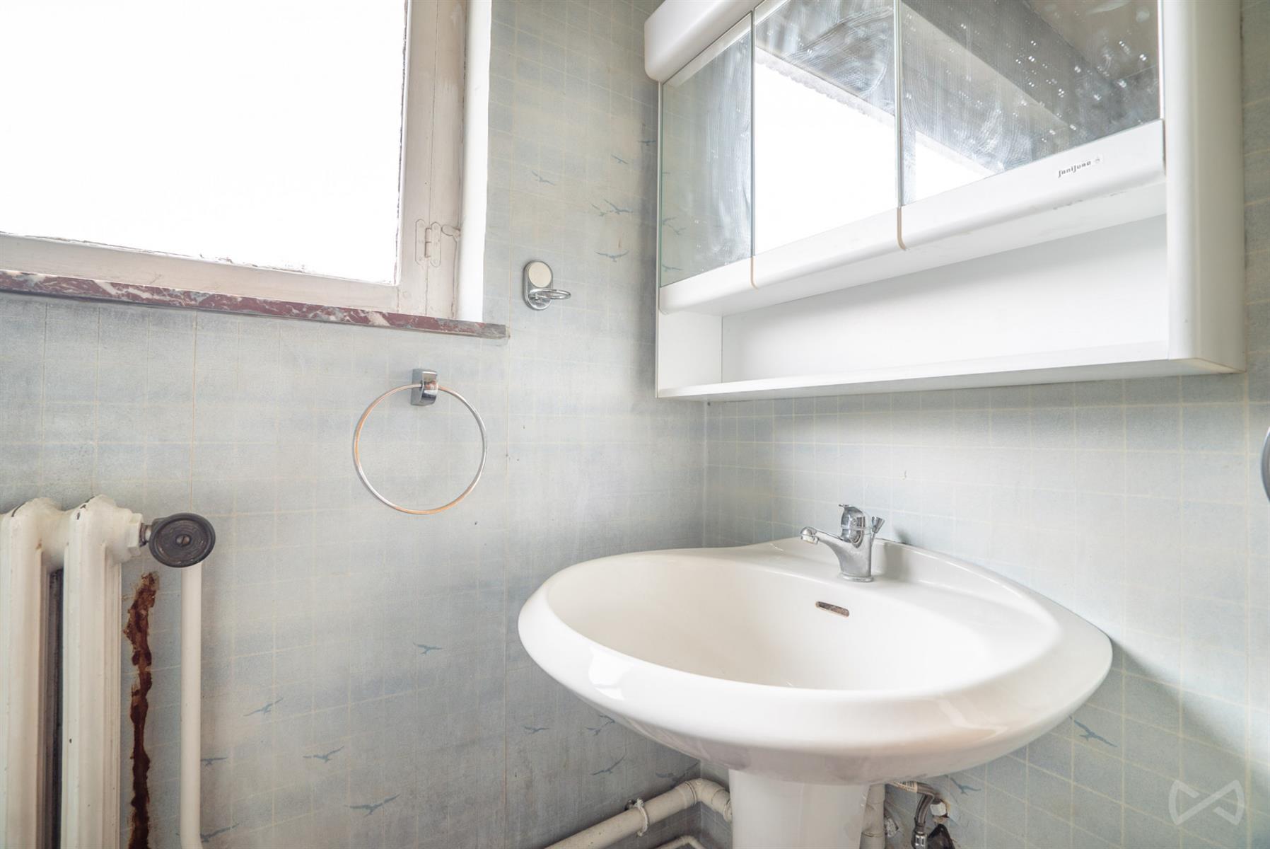 Picture 1 of 4 for House with four bedrooms in Couillet