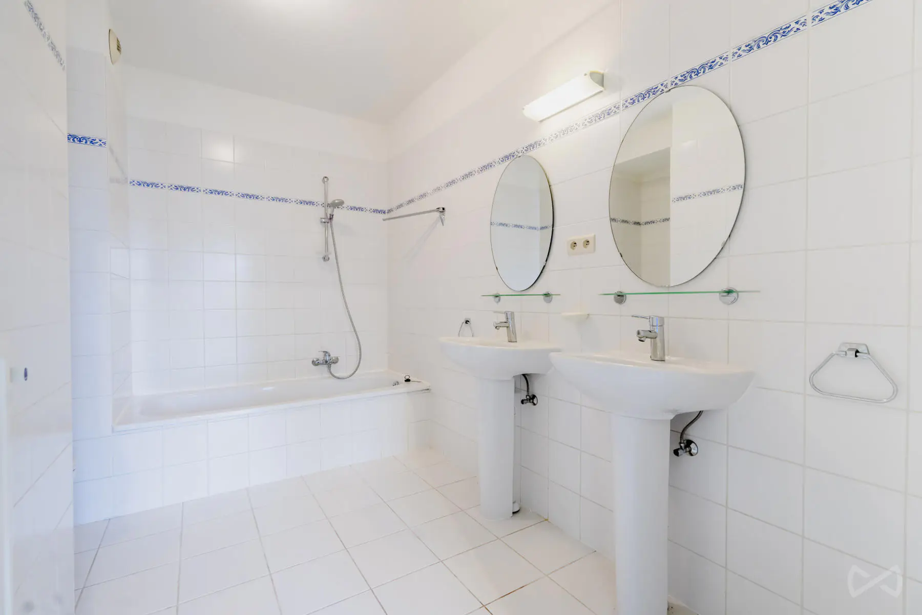 Picture 1 of 4 for Flat with three bedrooms in Woluwe-saint-pierre