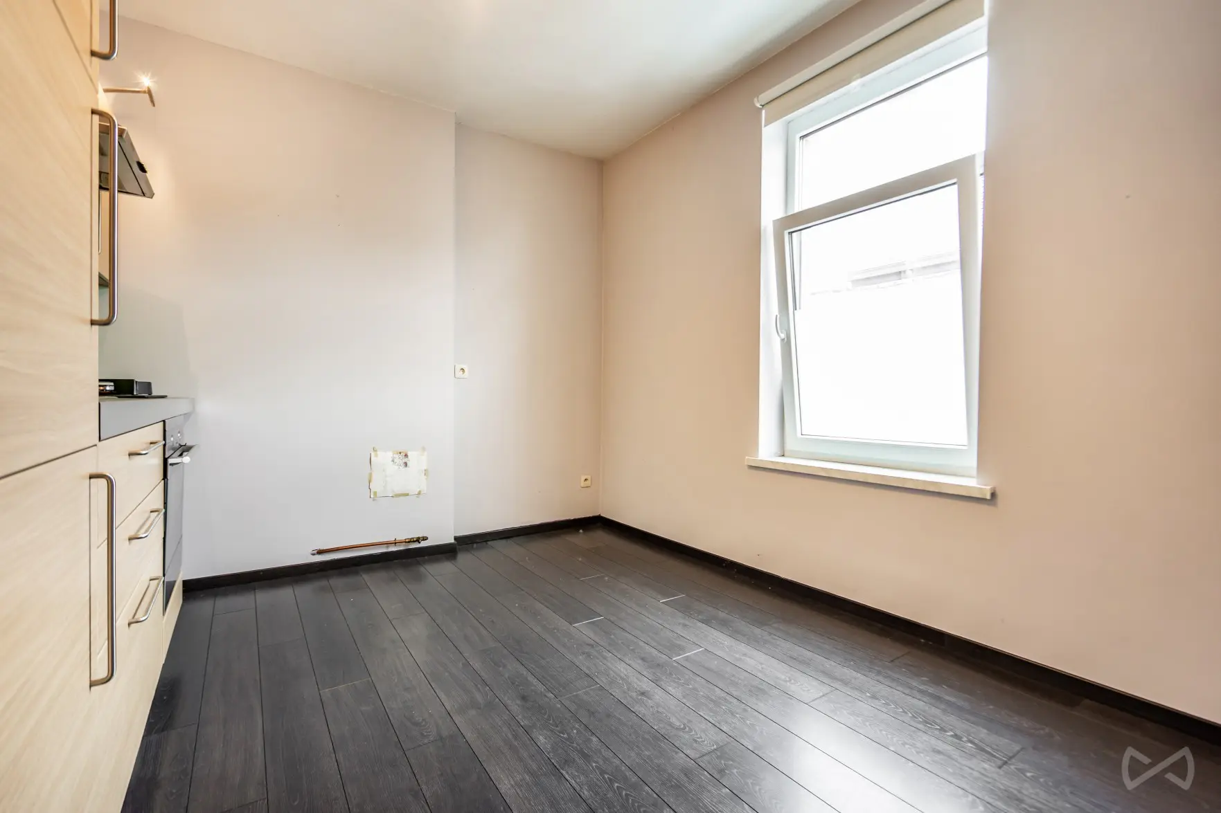 Photo 2 sur 4 pour Immeuble mixte de deux chambres à La Louvière
