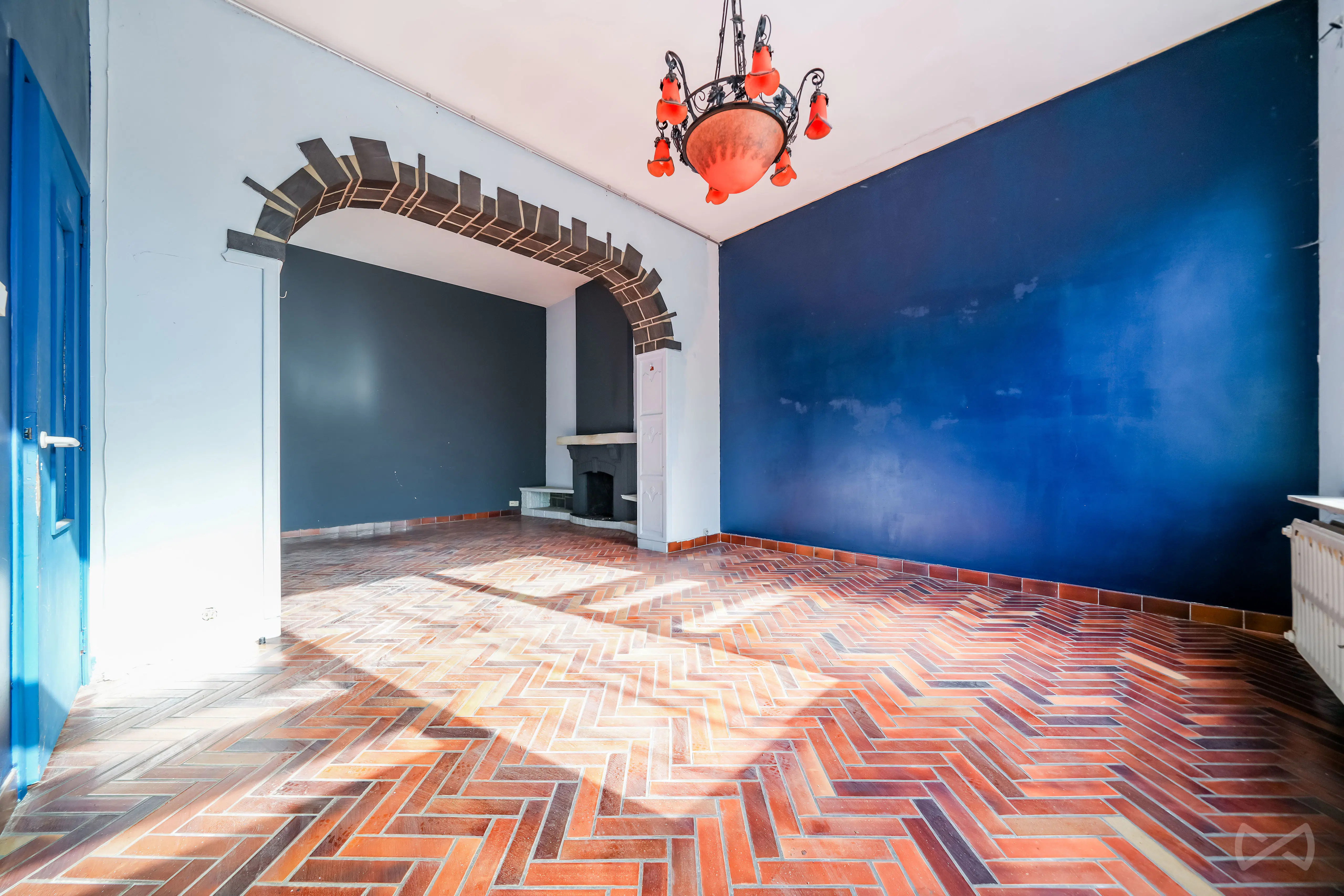 Photo 4 sur 4 pour Maison de maître de quatre chambres à Marcinelle