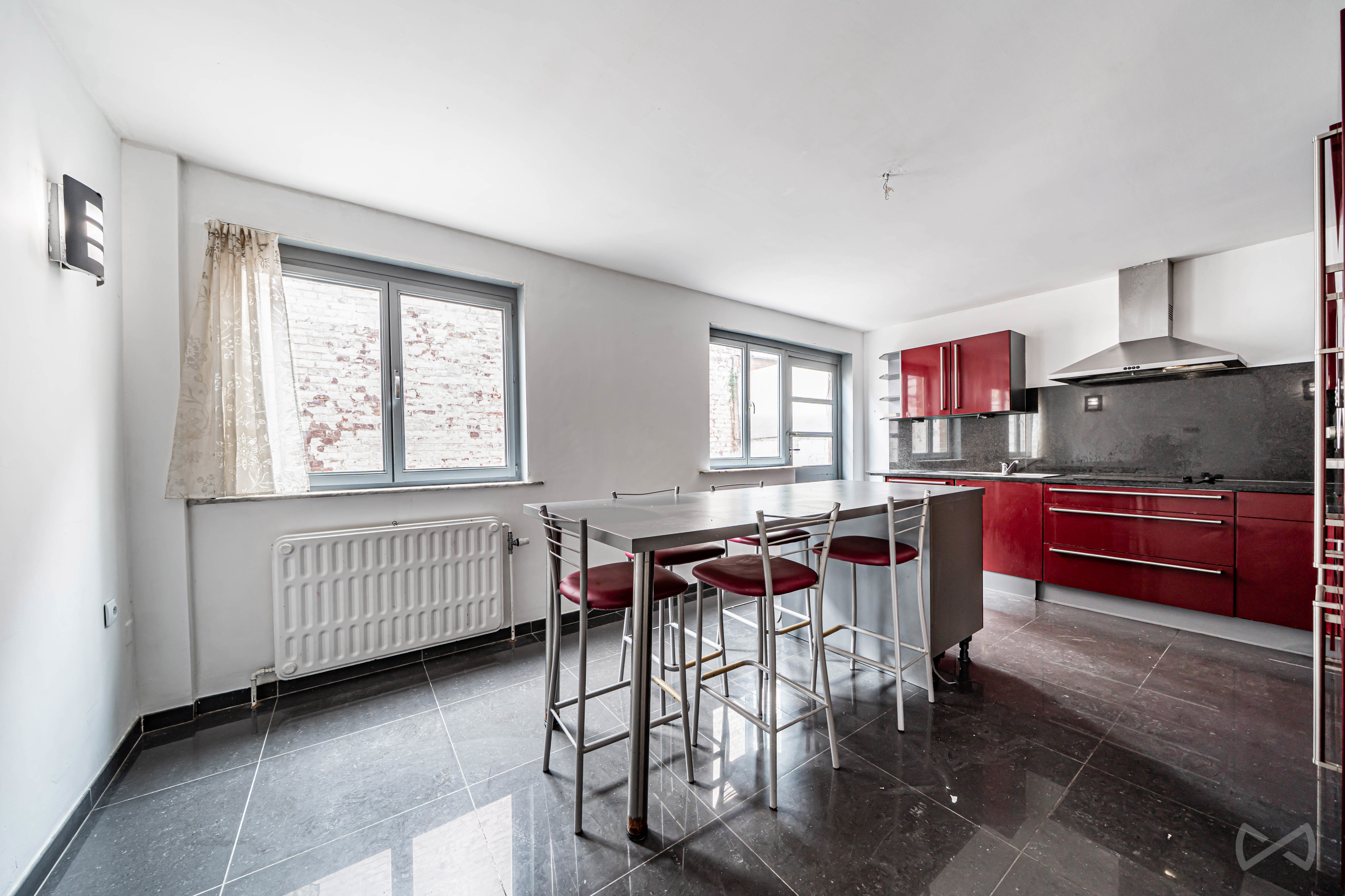 Photo 1 sur 4 pour Immeuble mixte de quatre chambres à Braine-le-comte