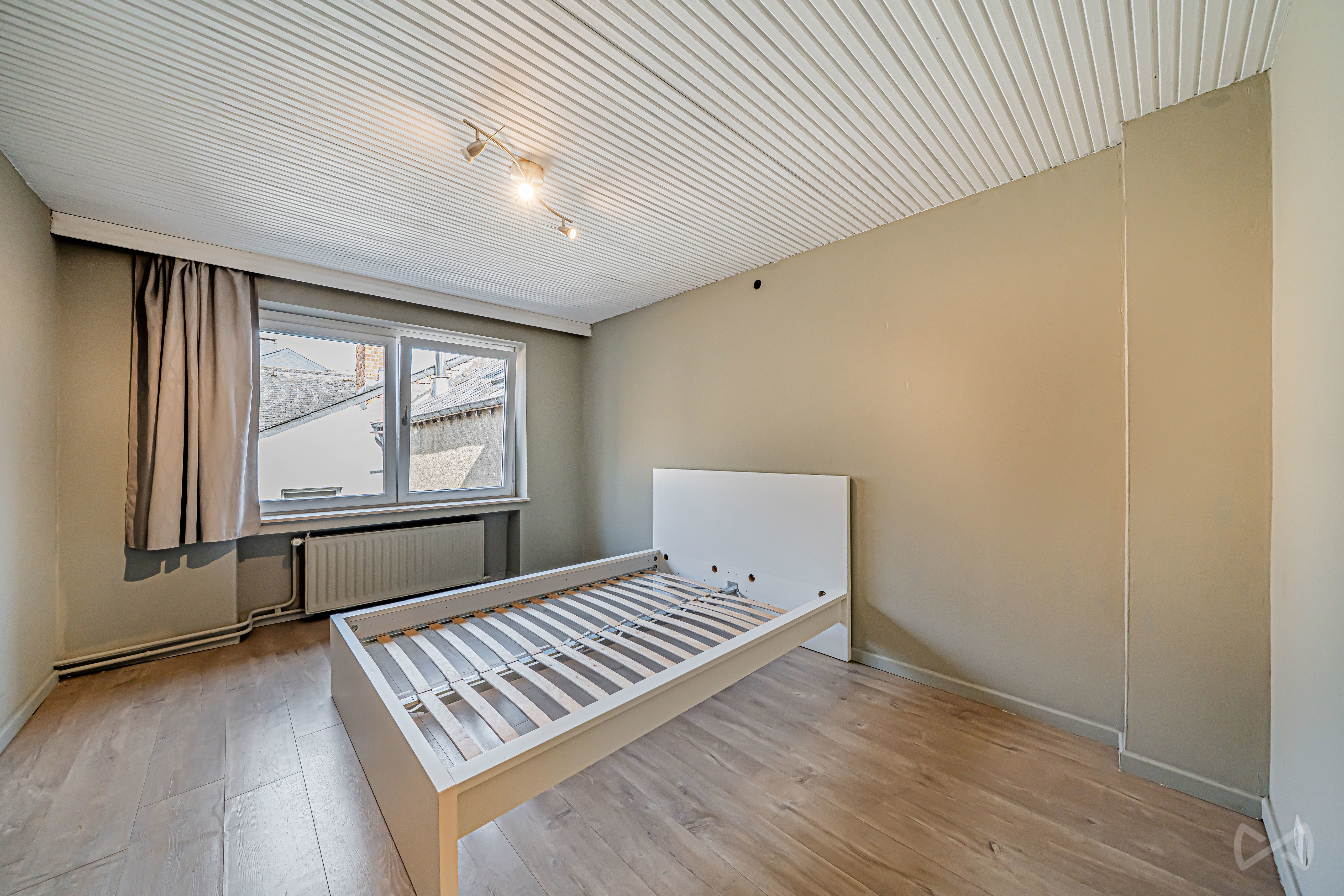 Foto 1 van 4 van Gebouw voor gemengd gebruik met zes slaapkamers in Virton