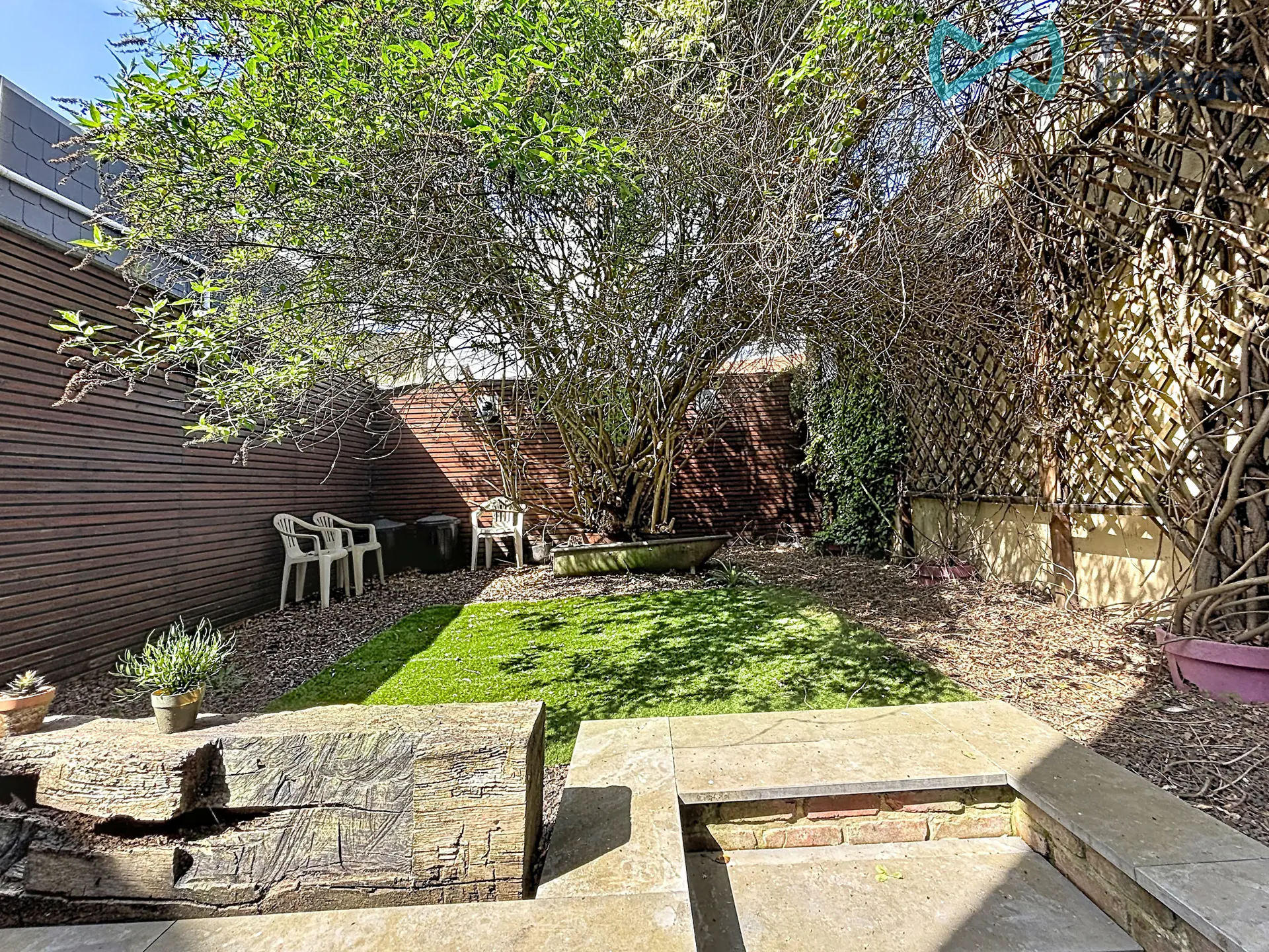 Picture of the property