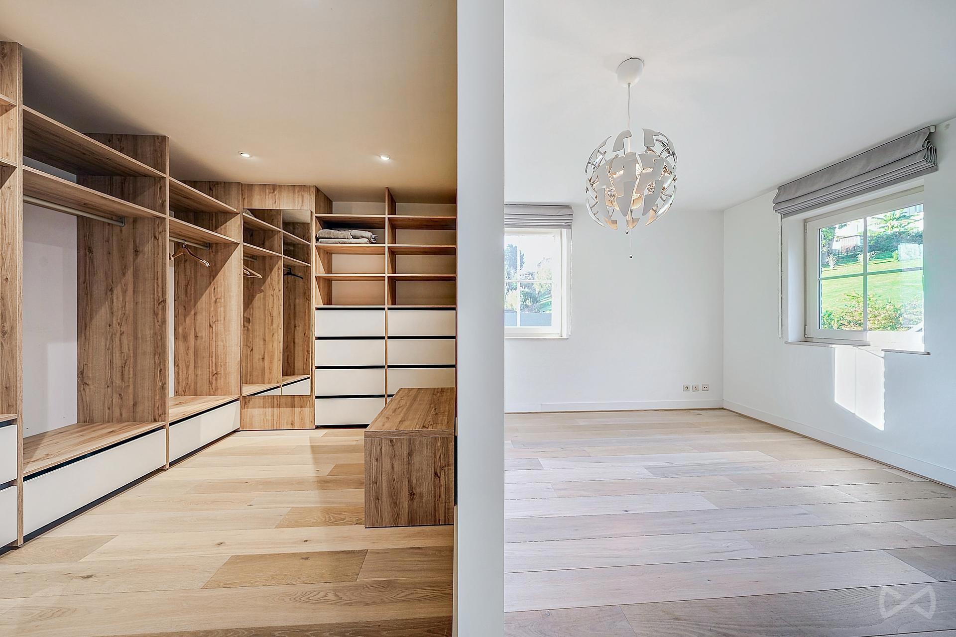 Picture 2 of 4 for House with five bedrooms in Court-saint-Étienne