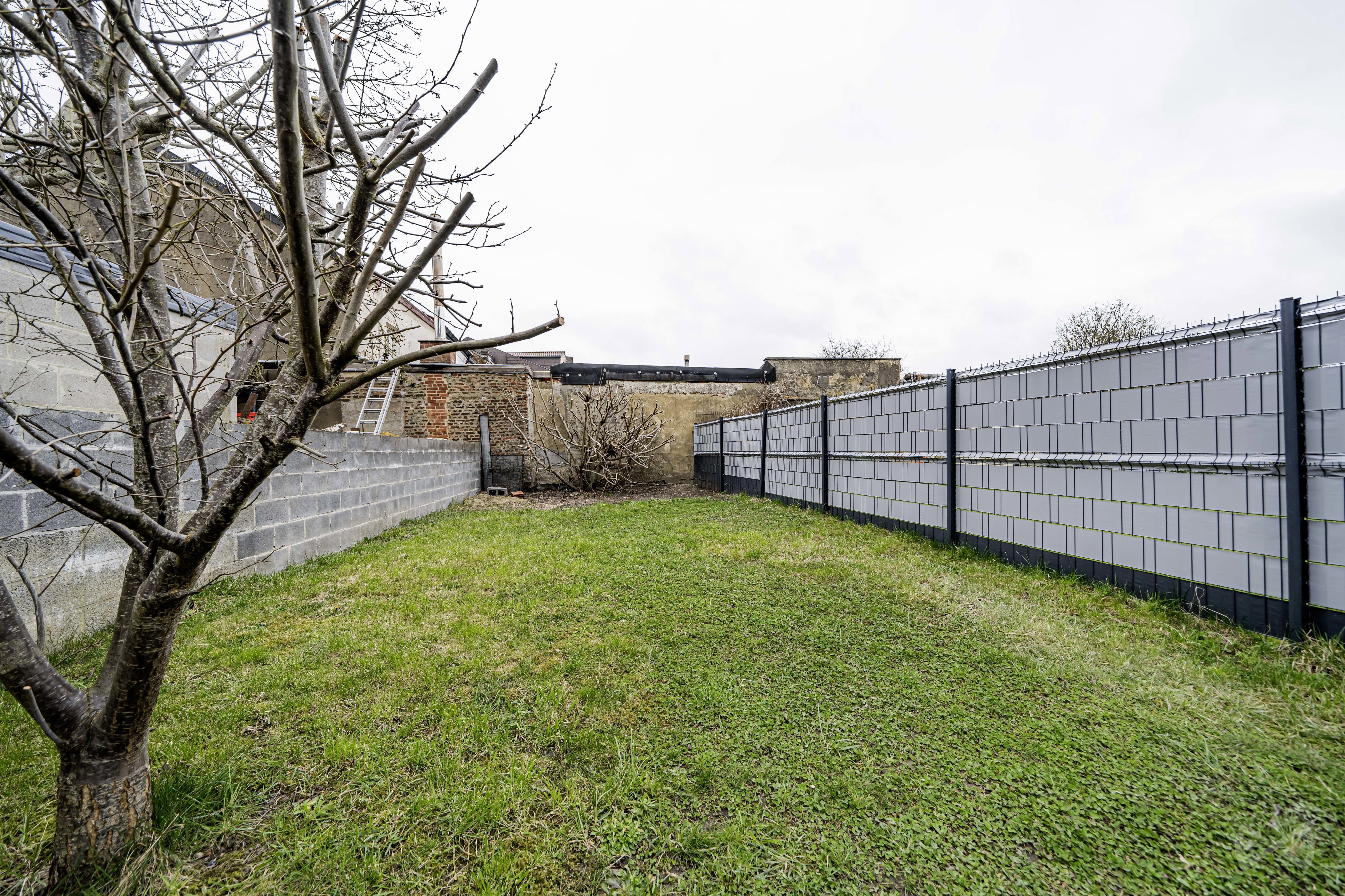 Photo 1 sur 4 pour Duplex de trois chambres à La Louvière Haine-Saint-Pierre