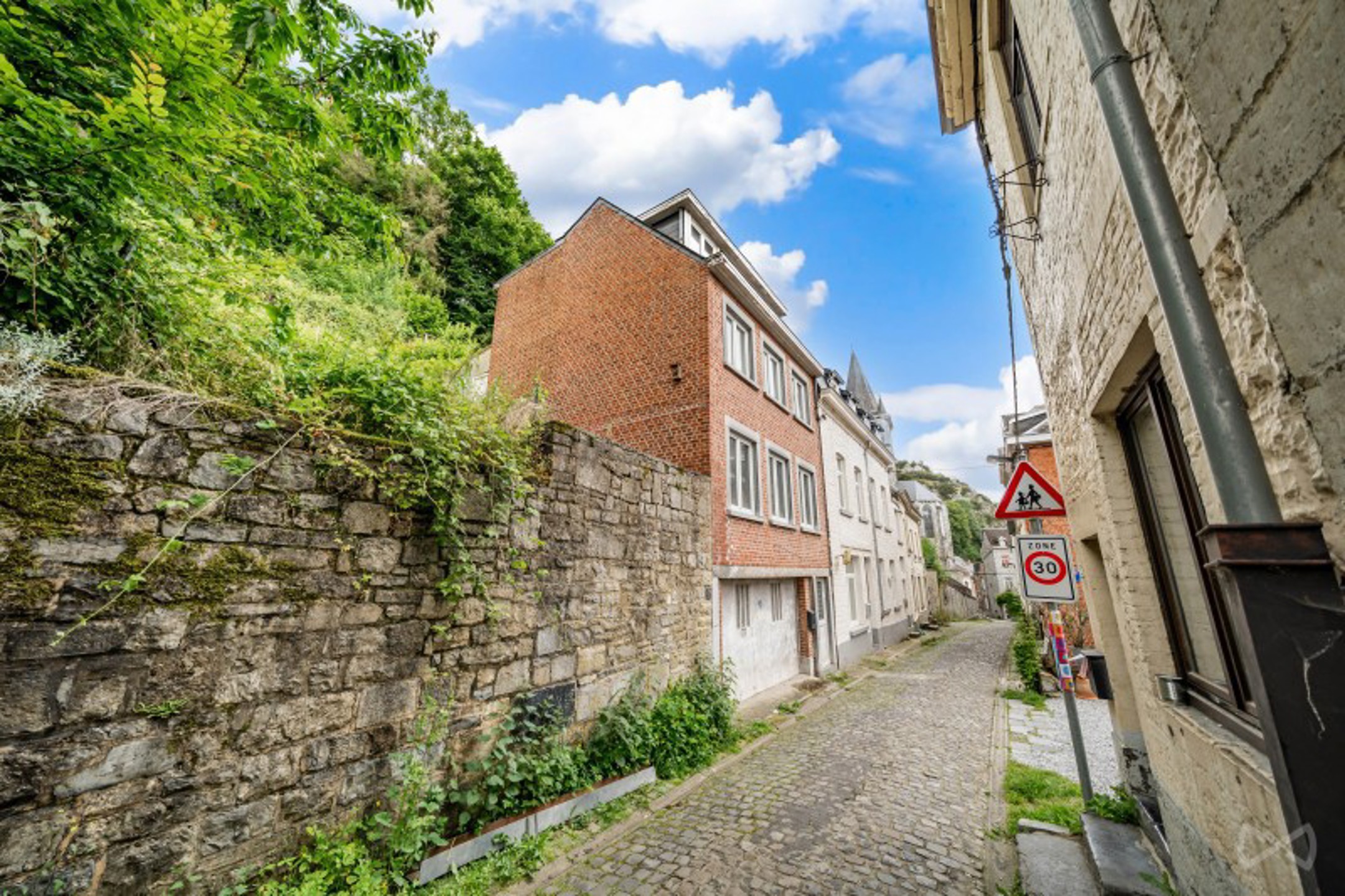 Photo 3 sur 4 pour Maison de deux chambres à Dinant