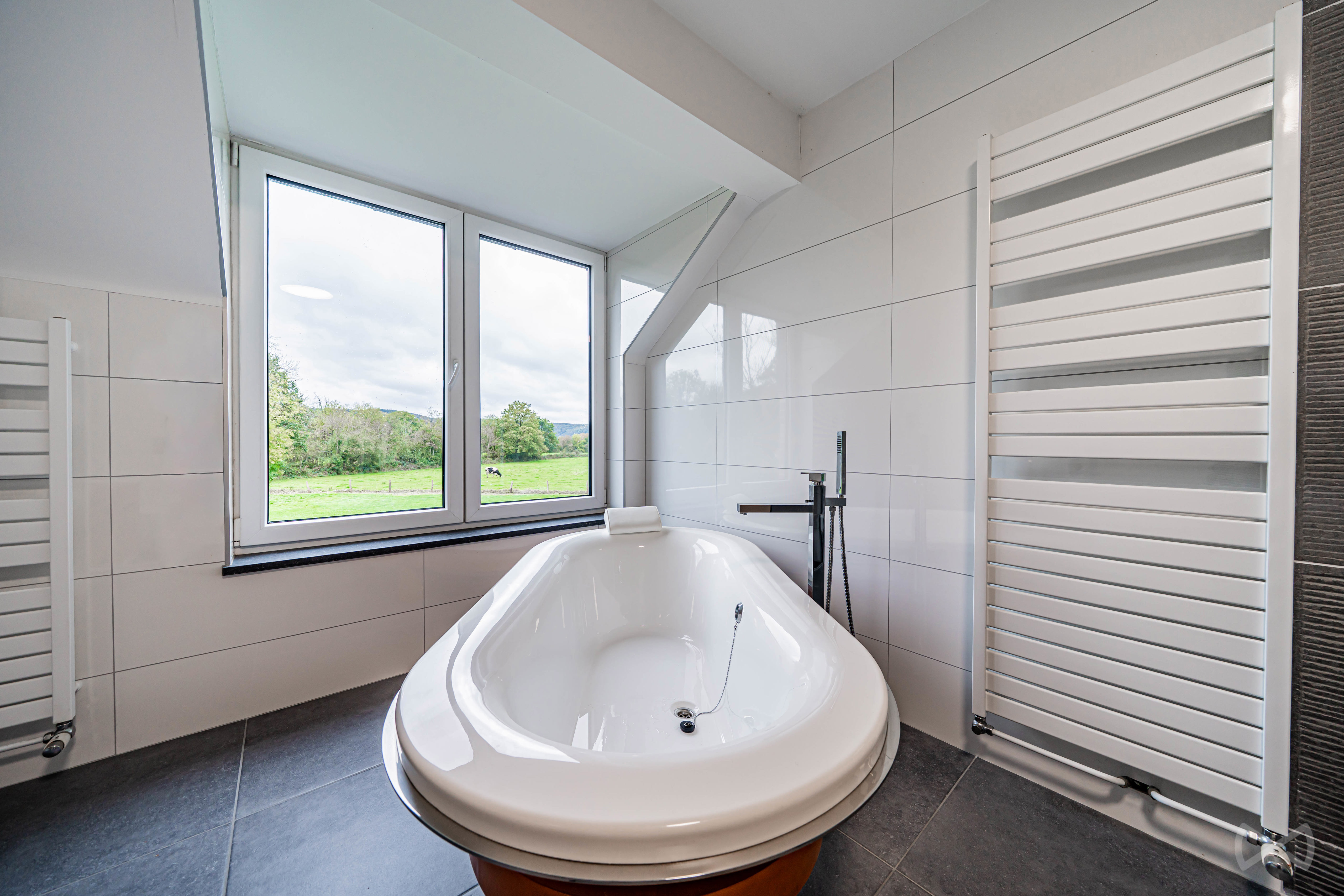 Picture 1 of 4 for Villa with four bedrooms in Aywaille