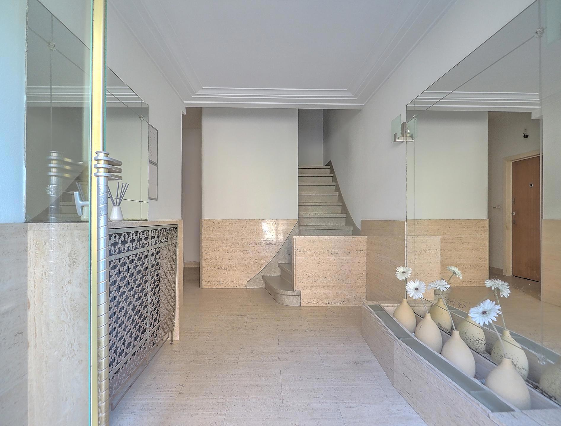Picture 2 of 3 for Flat with two bedrooms in Jette