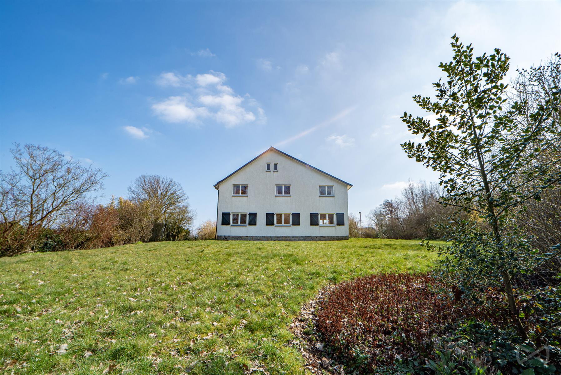 Picture 1 of 4 for Villa with four bedrooms in Gerpinnes