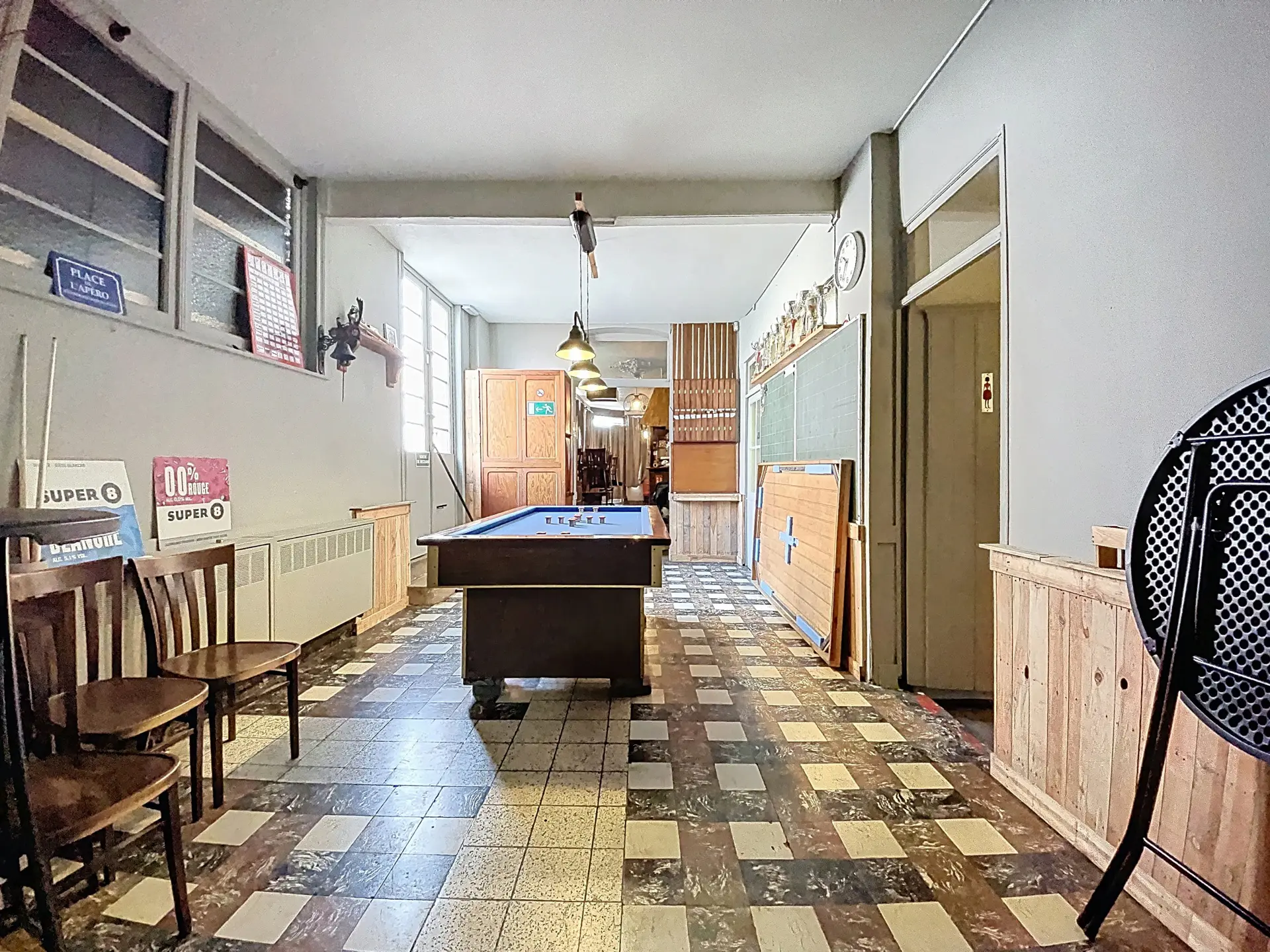 Photo 3 sur 4 pour Immeuble mixte de deux chambres à Péruwelz