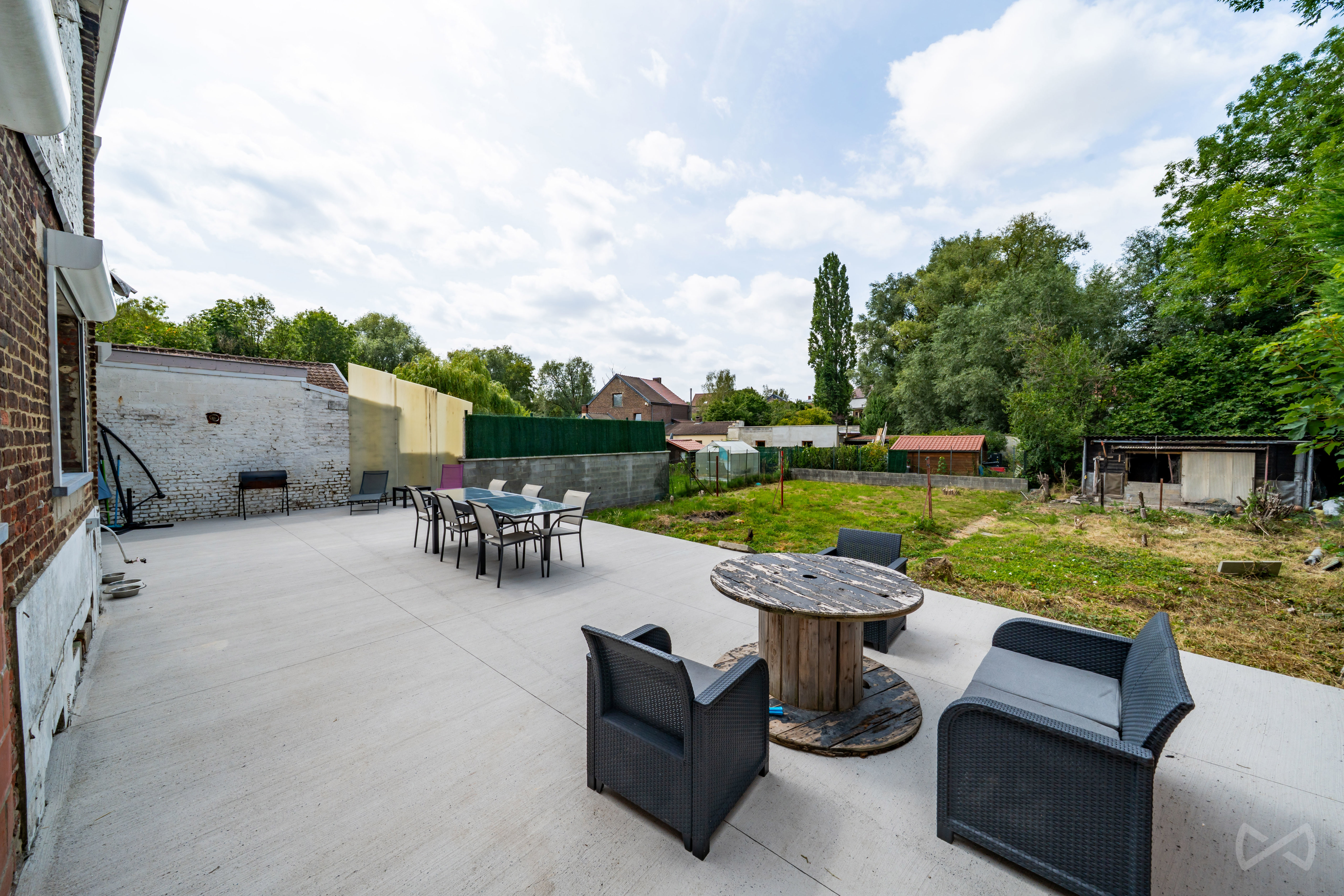 Photo 4 sur 4 pour Maison de deux chambres à Roux
