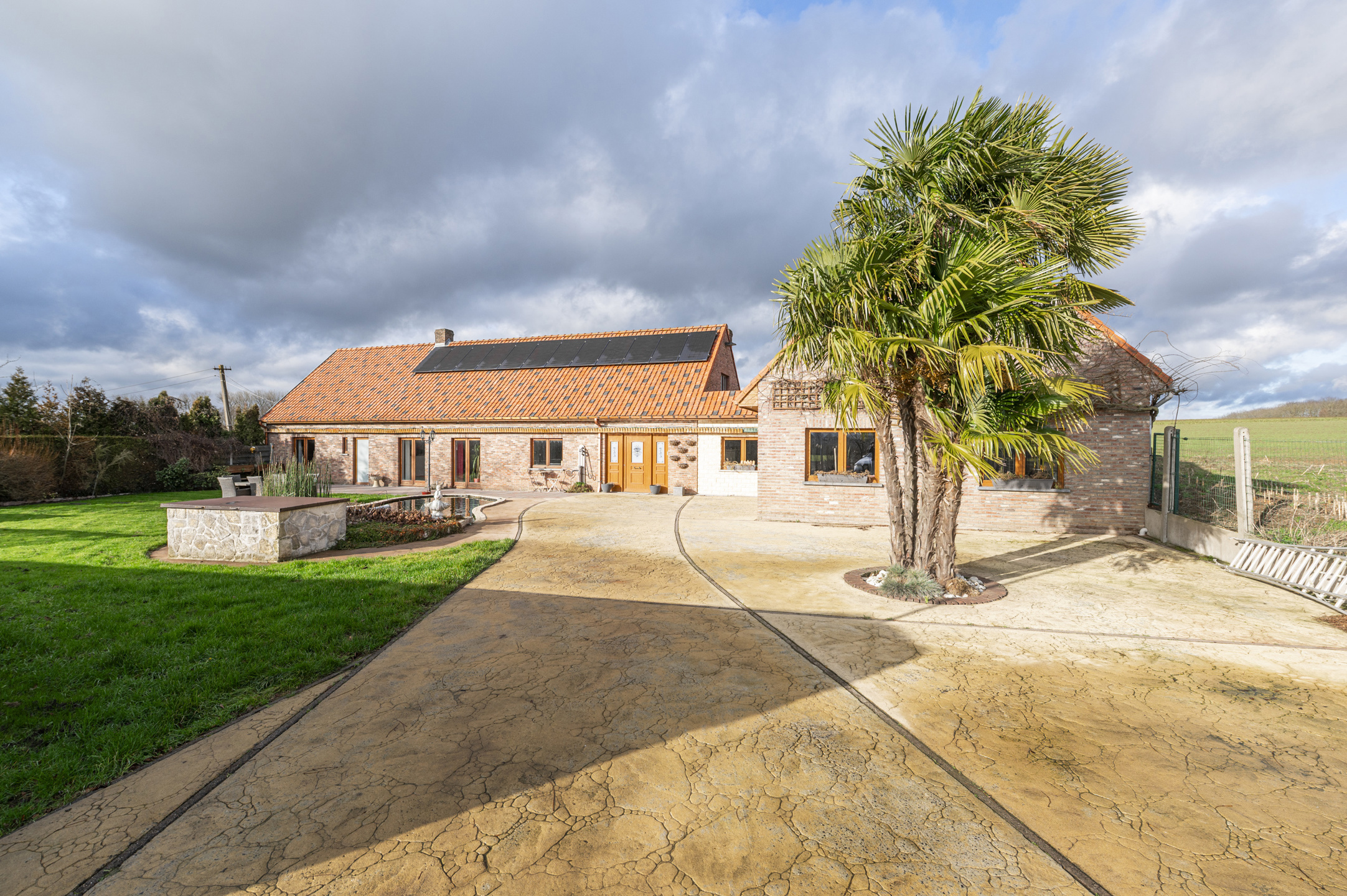 Picture 1 of 5 for Villa with four bedrooms in Rebecq