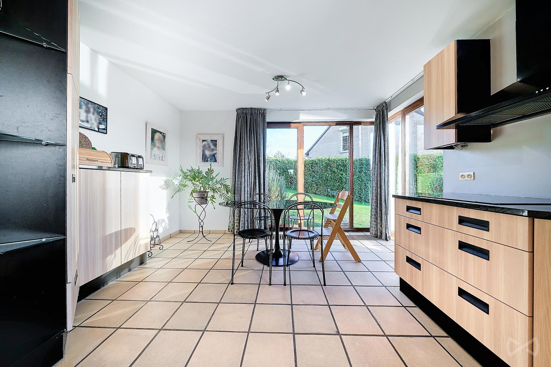 Foto 2 van 4 van Villa met vier slaapkamers in Embourg