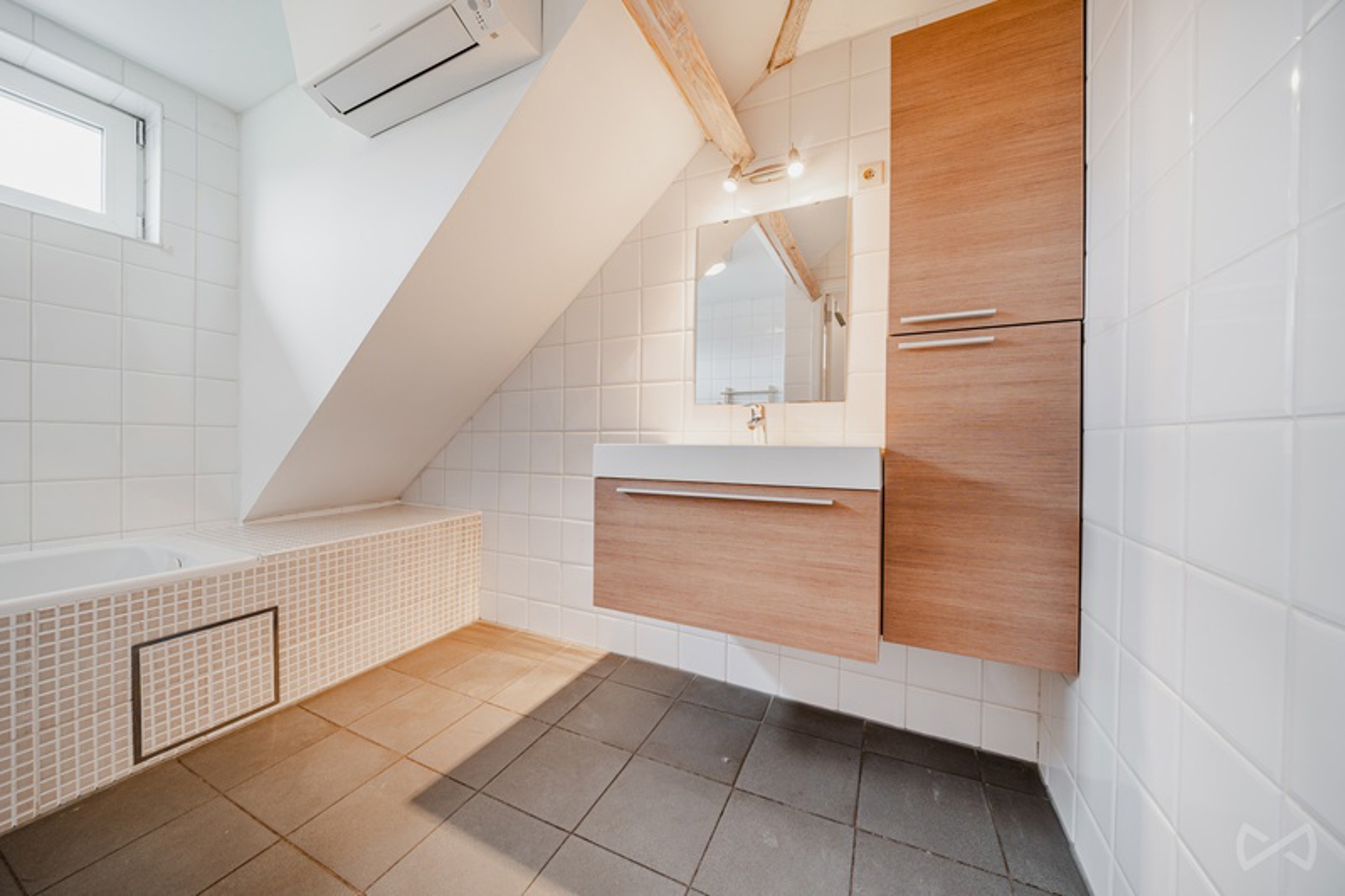 Photo 3 sur 4 pour Maison de quatre chambres à Jette