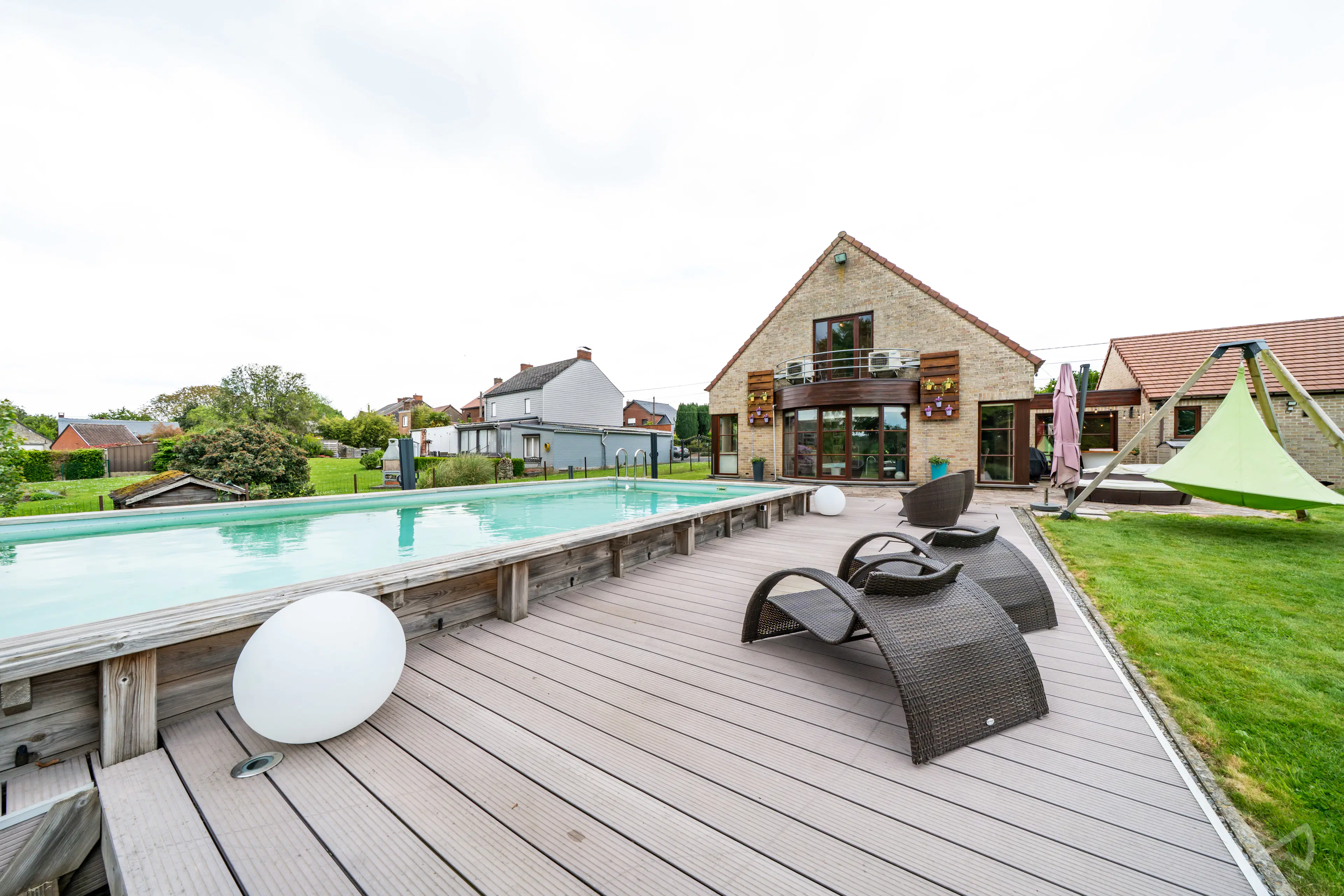 Foto 4 van 4 van Villa met vier slaapkamers in Sars-la-bruyère