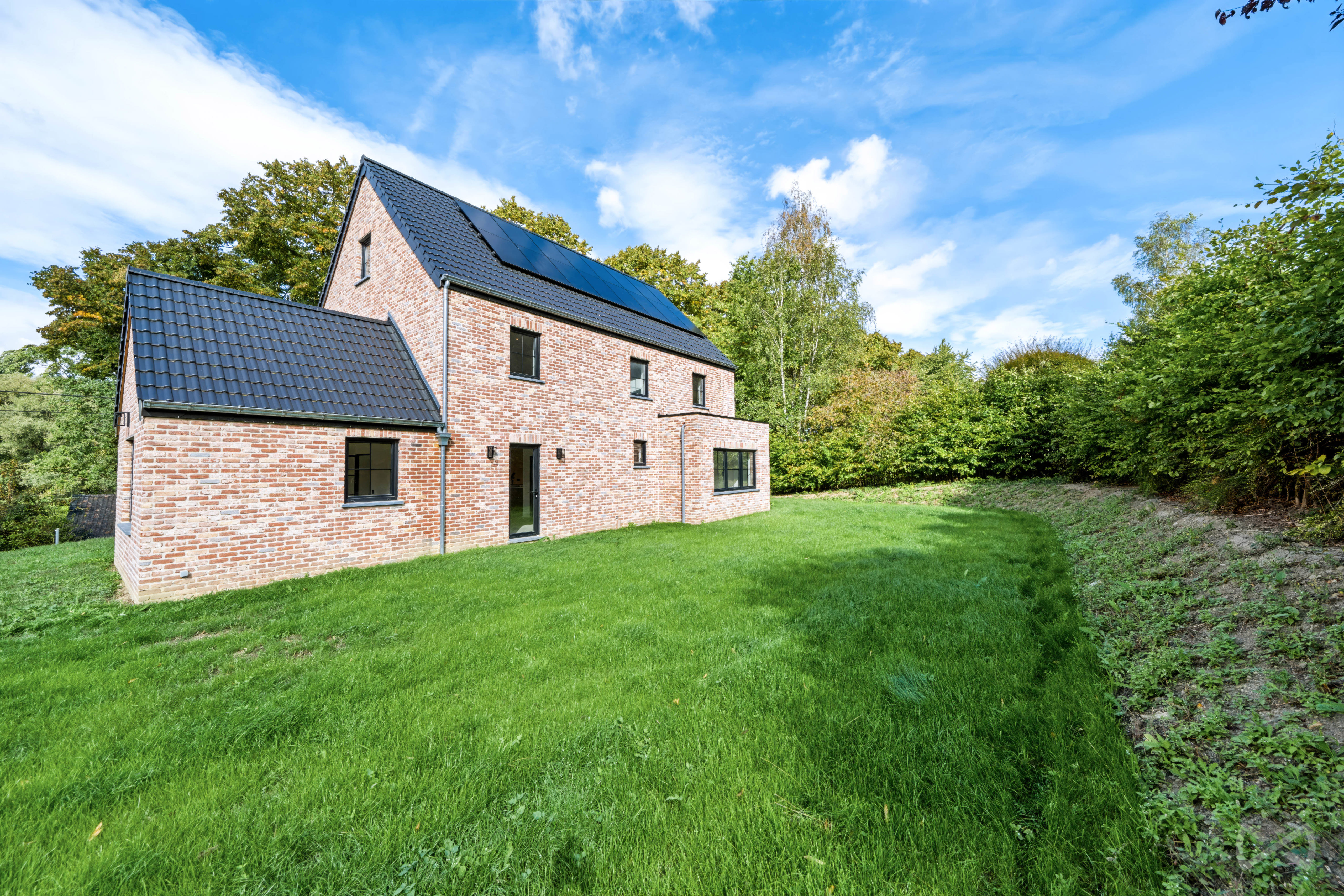 Picture 2 of 4 for Villa with five bedrooms in Grez-doiceau