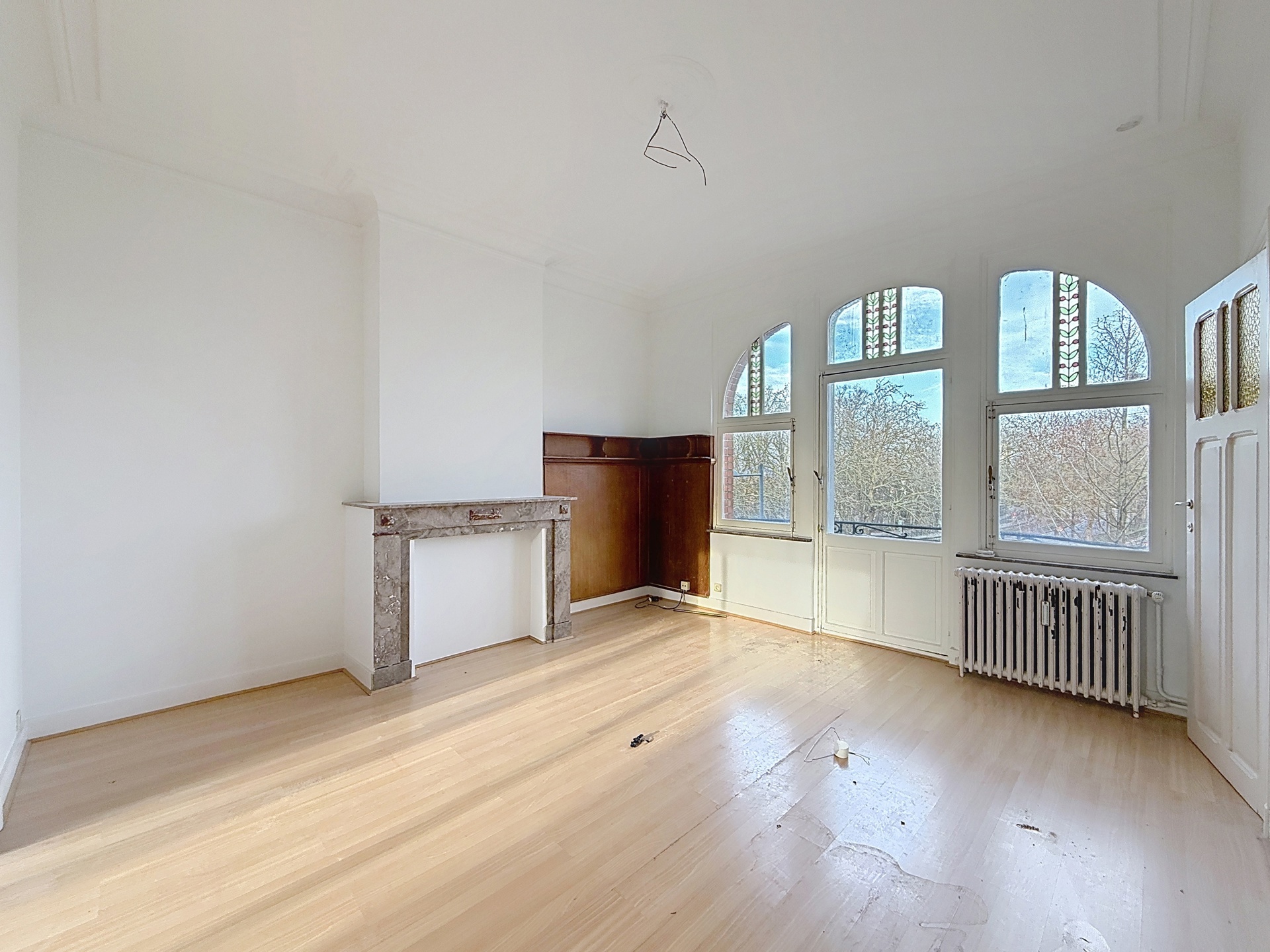 Foto 1 van 4 van Appartementsgebouw met vijf slaapkamers in Schaerbeek