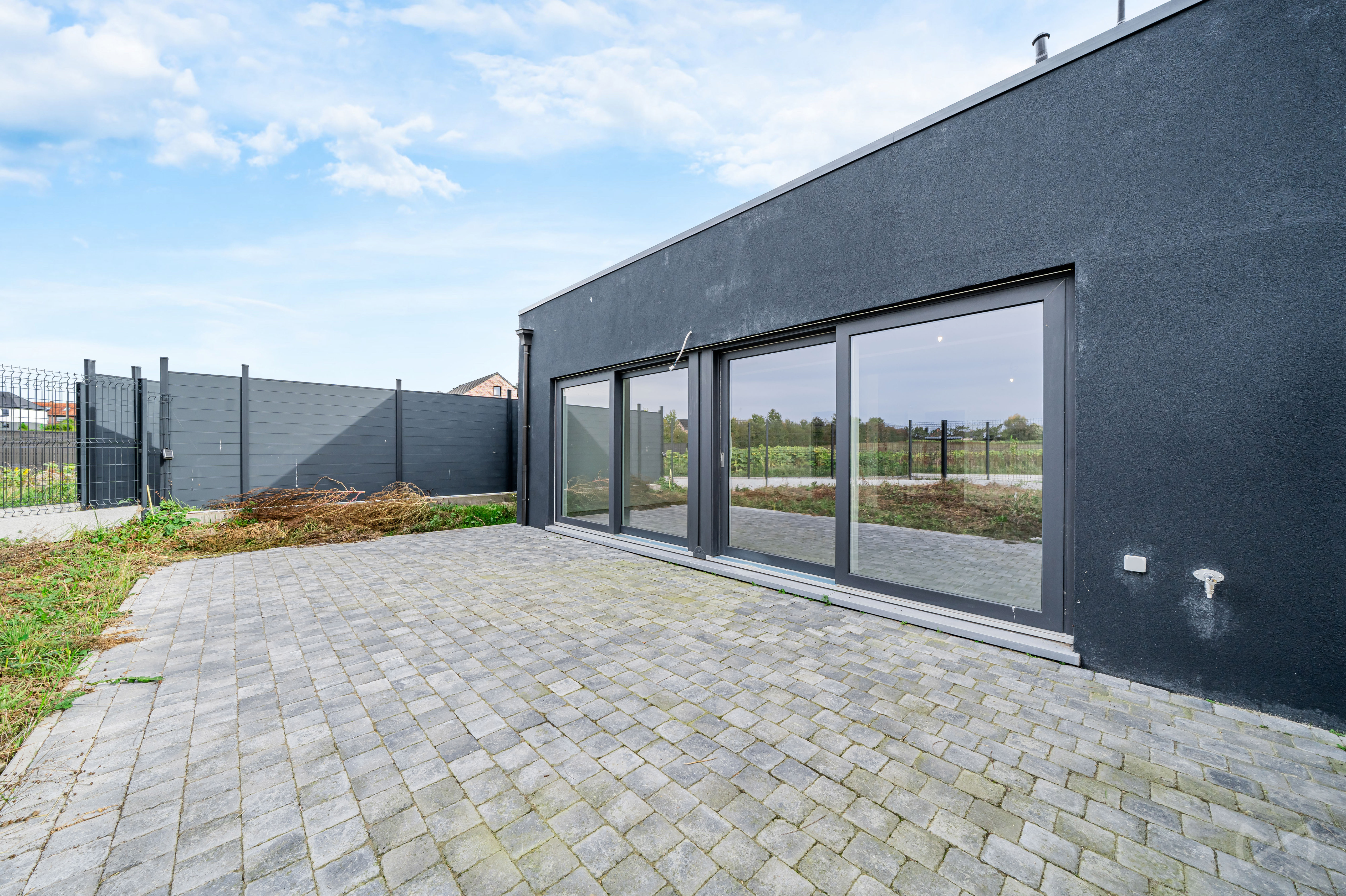 Picture 1 of 4 for House with three bedrooms in Fontainel'Evêque Forchiesla-Marche