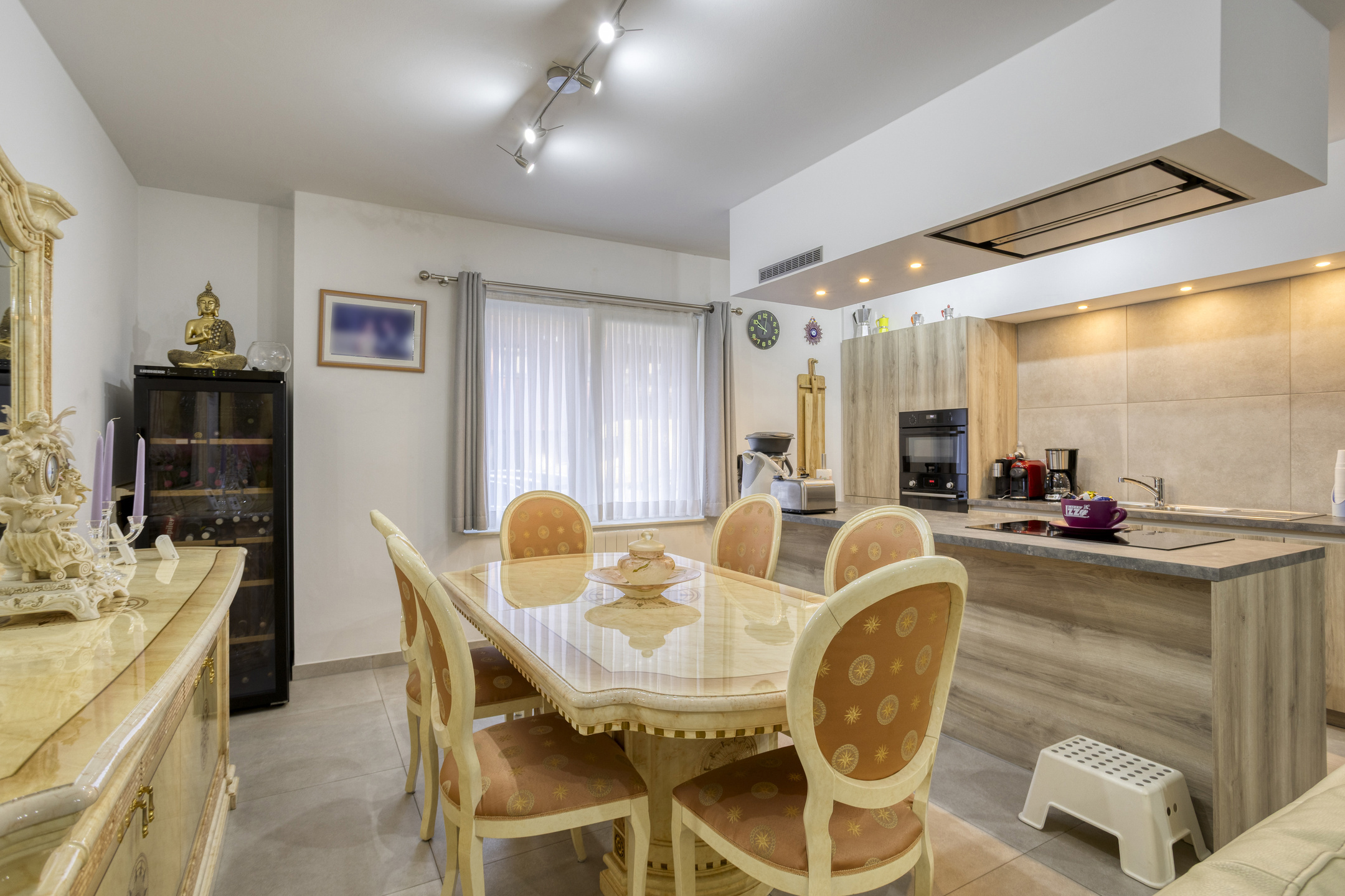 Picture 1 of 4 for Flat with three bedrooms in Sint-Agata-Berchem