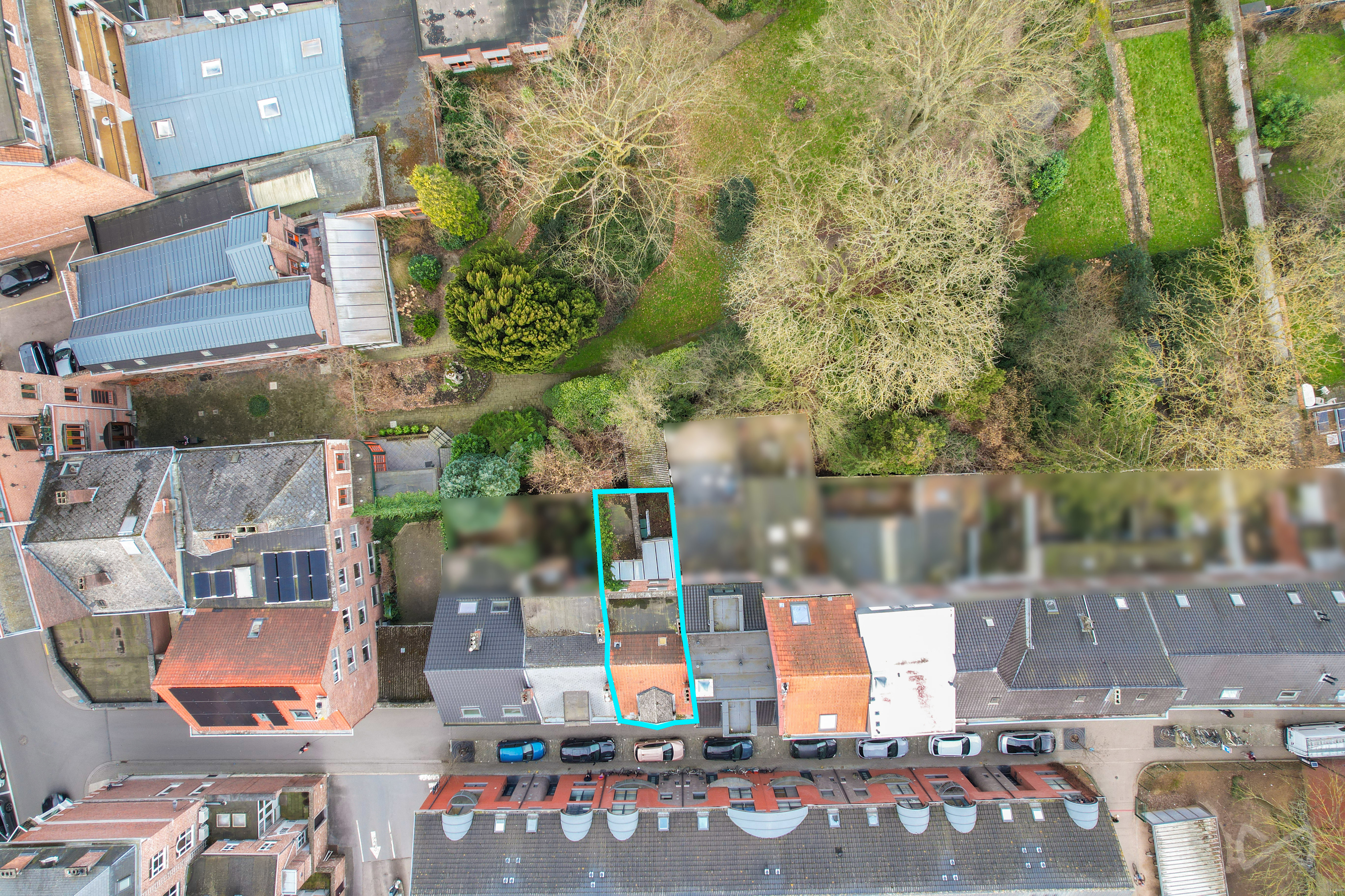 Foto 1 van 3 van Huis met vijf slaapkamers in Leuven