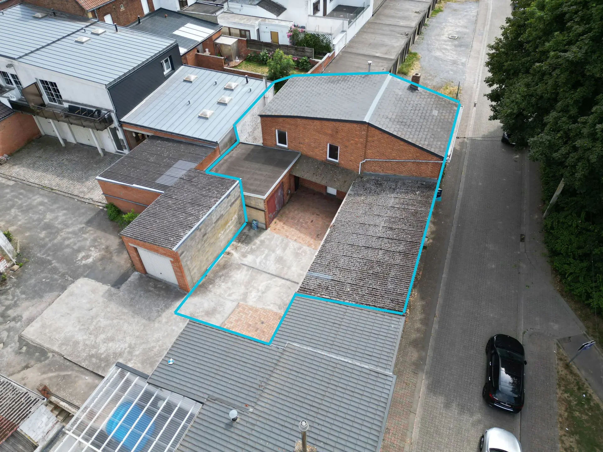 Foto 3 van 4 van Gebouw voor gemengd gebruik met vier slaapkamers in Braine-le-comte