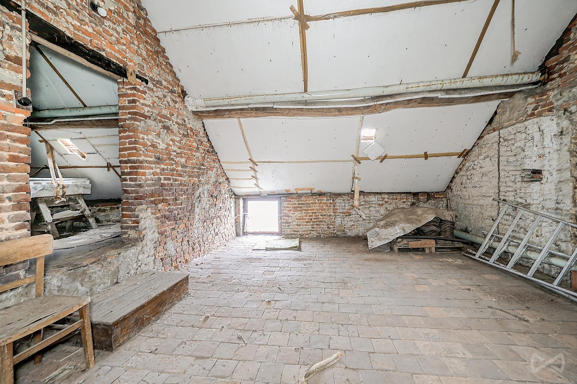 Photo 4 sur 4 pour Maison de cinq chambres à Peissant