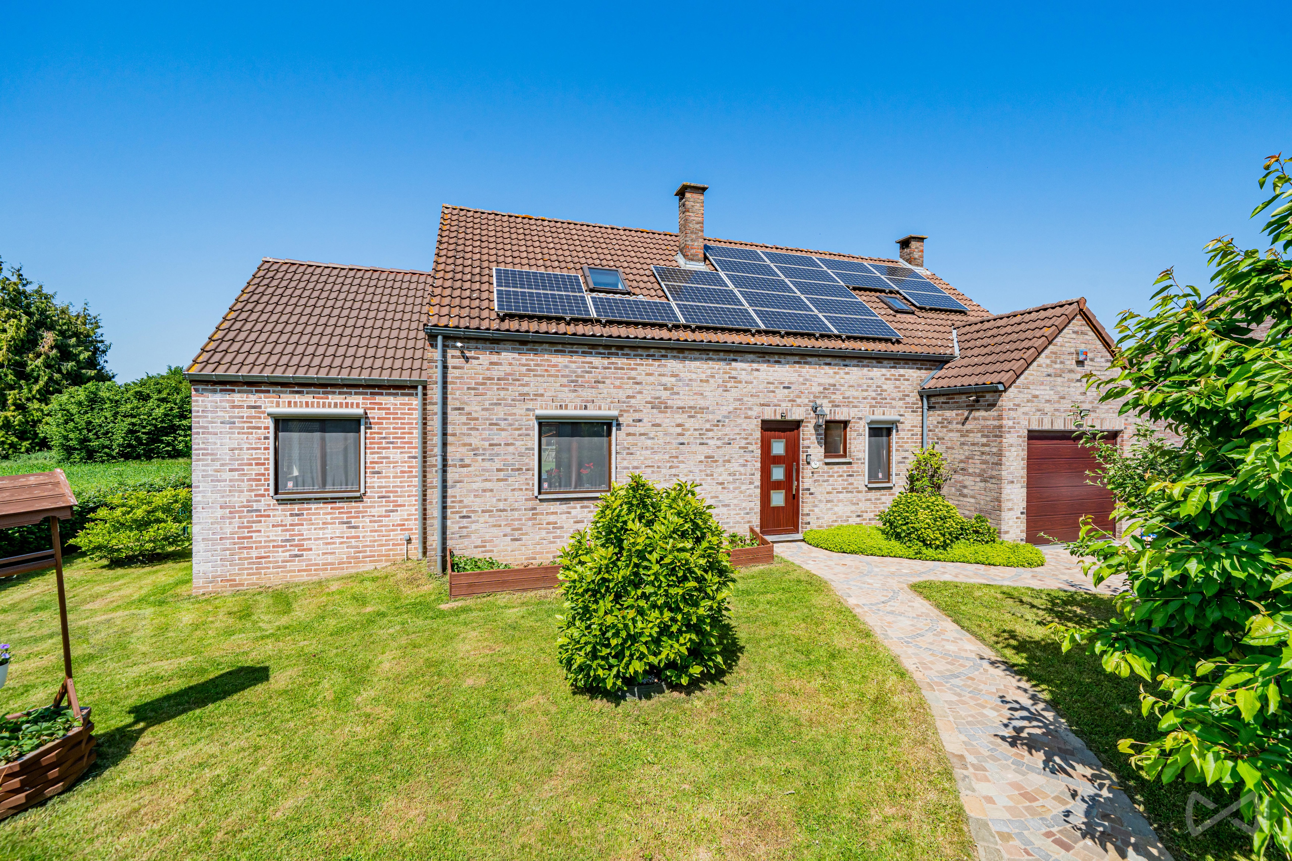 Picture 1 of 4 for Villa with four bedrooms in Merdorp