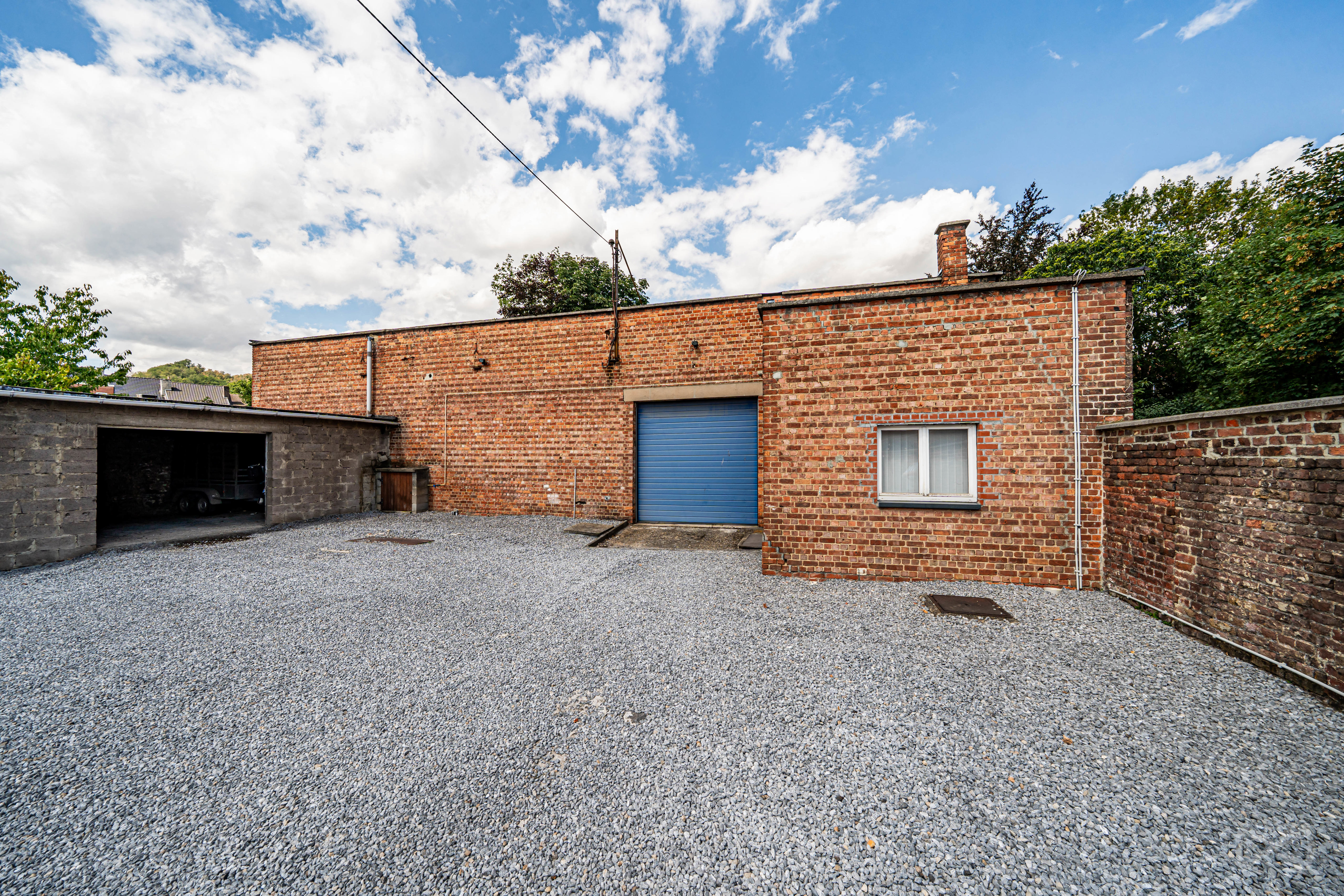Picture 1 of 4 for Multi-purpose building with three bedrooms in Herstal