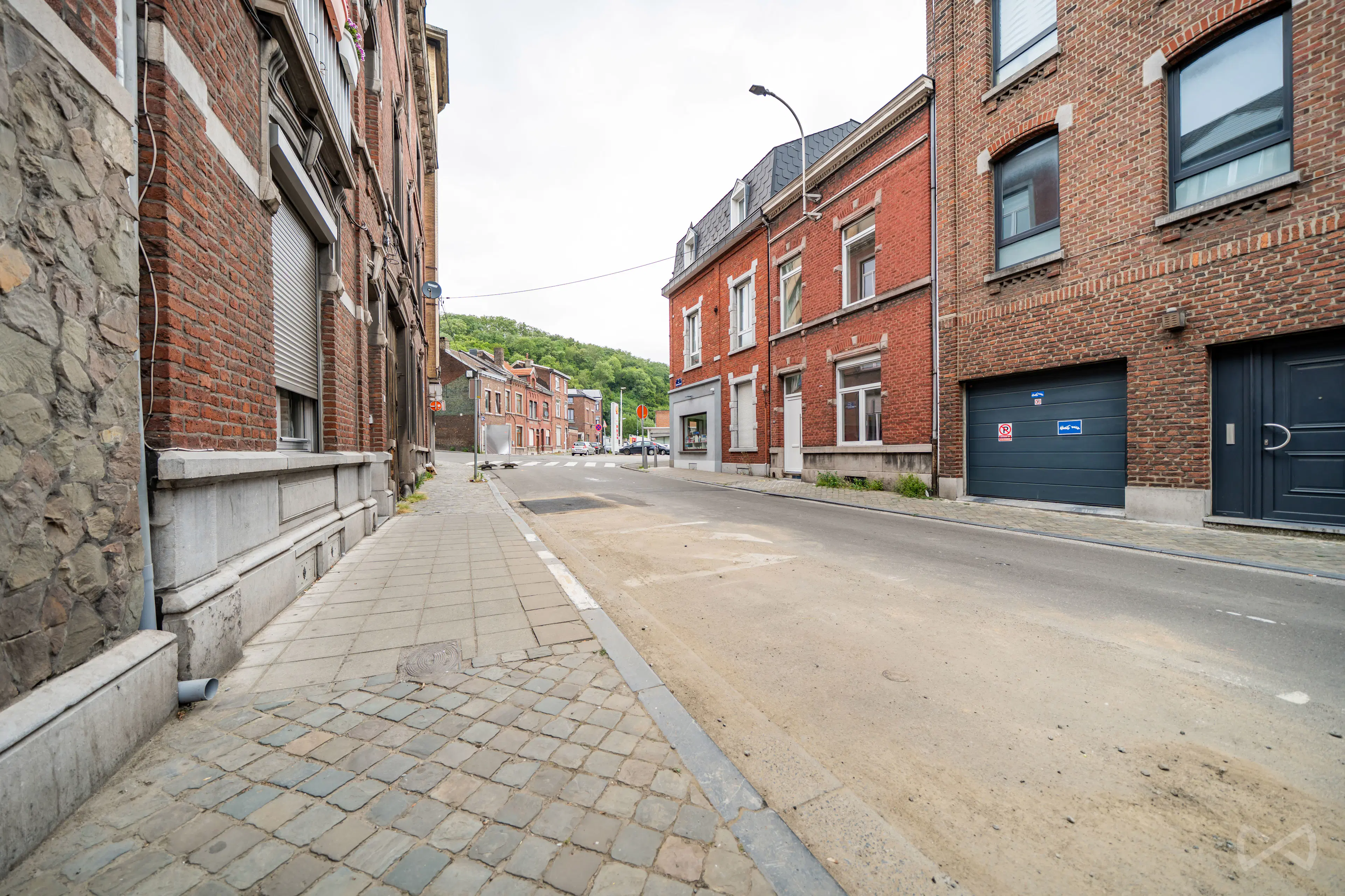 Foto 3 van 4 van Huis met vier slaapkamers in Liège