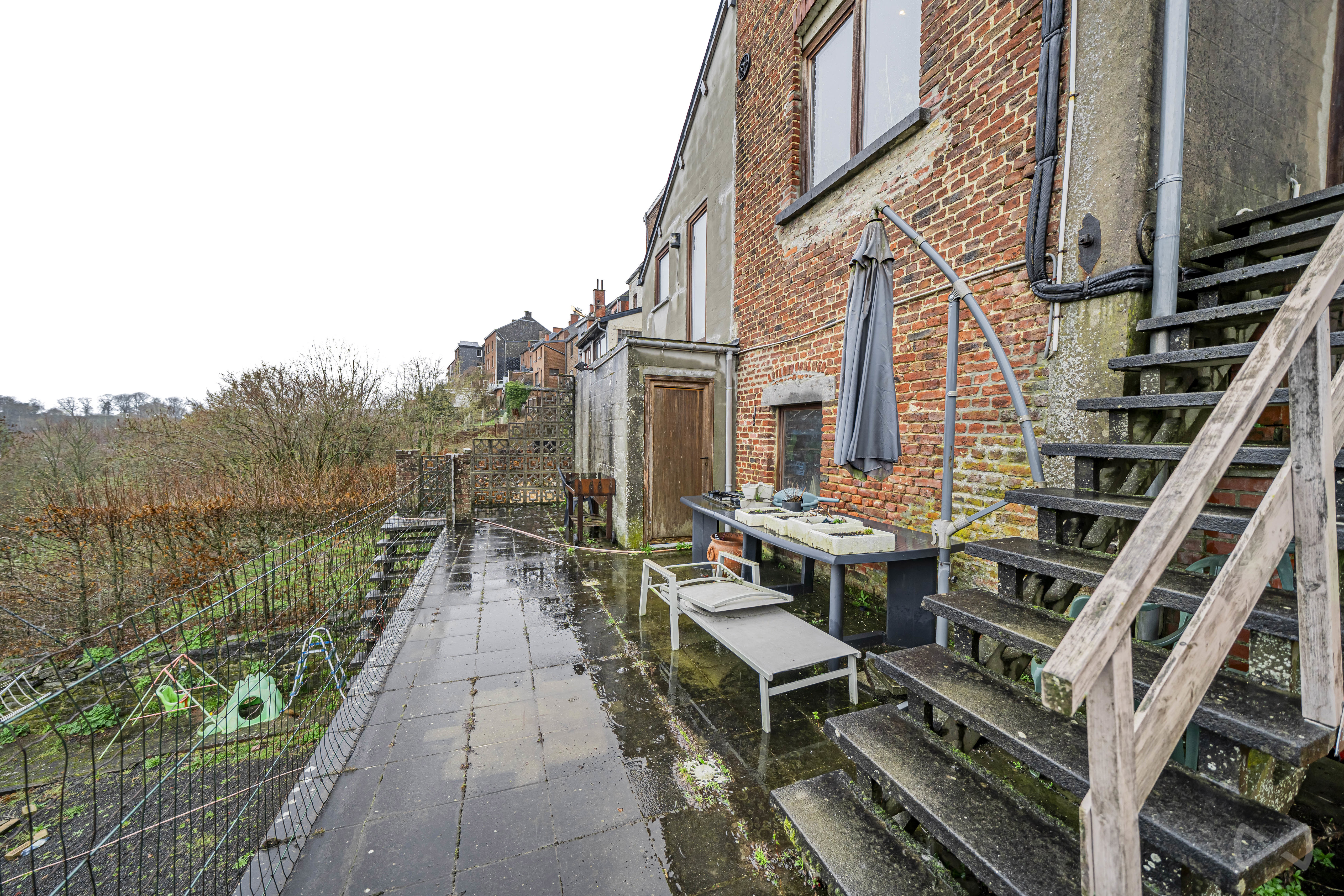 Picture 1 of 4 for Villa with five bedrooms in Walcourt