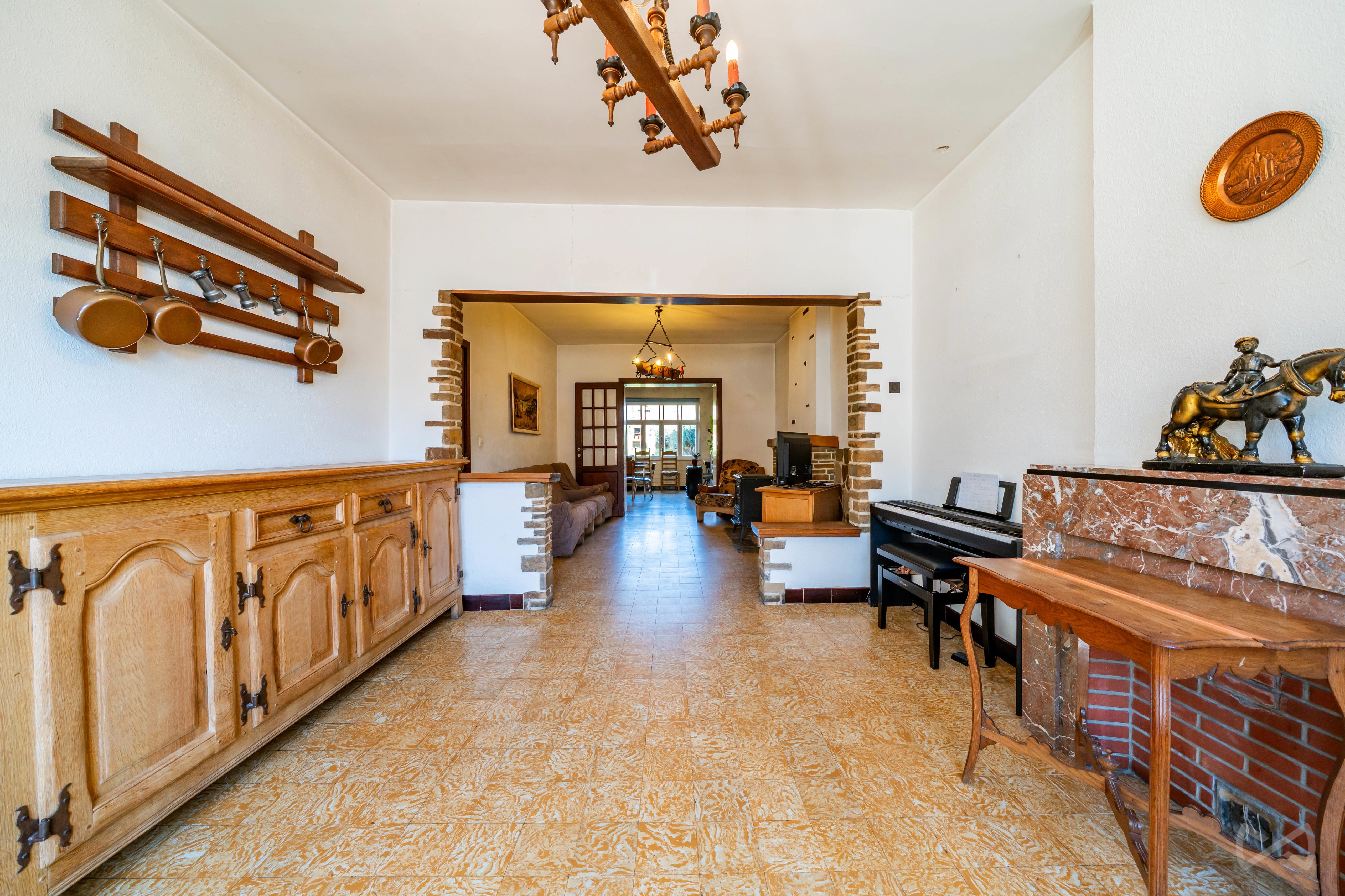 Photo 2 sur 4 pour Villa de cinq chambres à Assesse