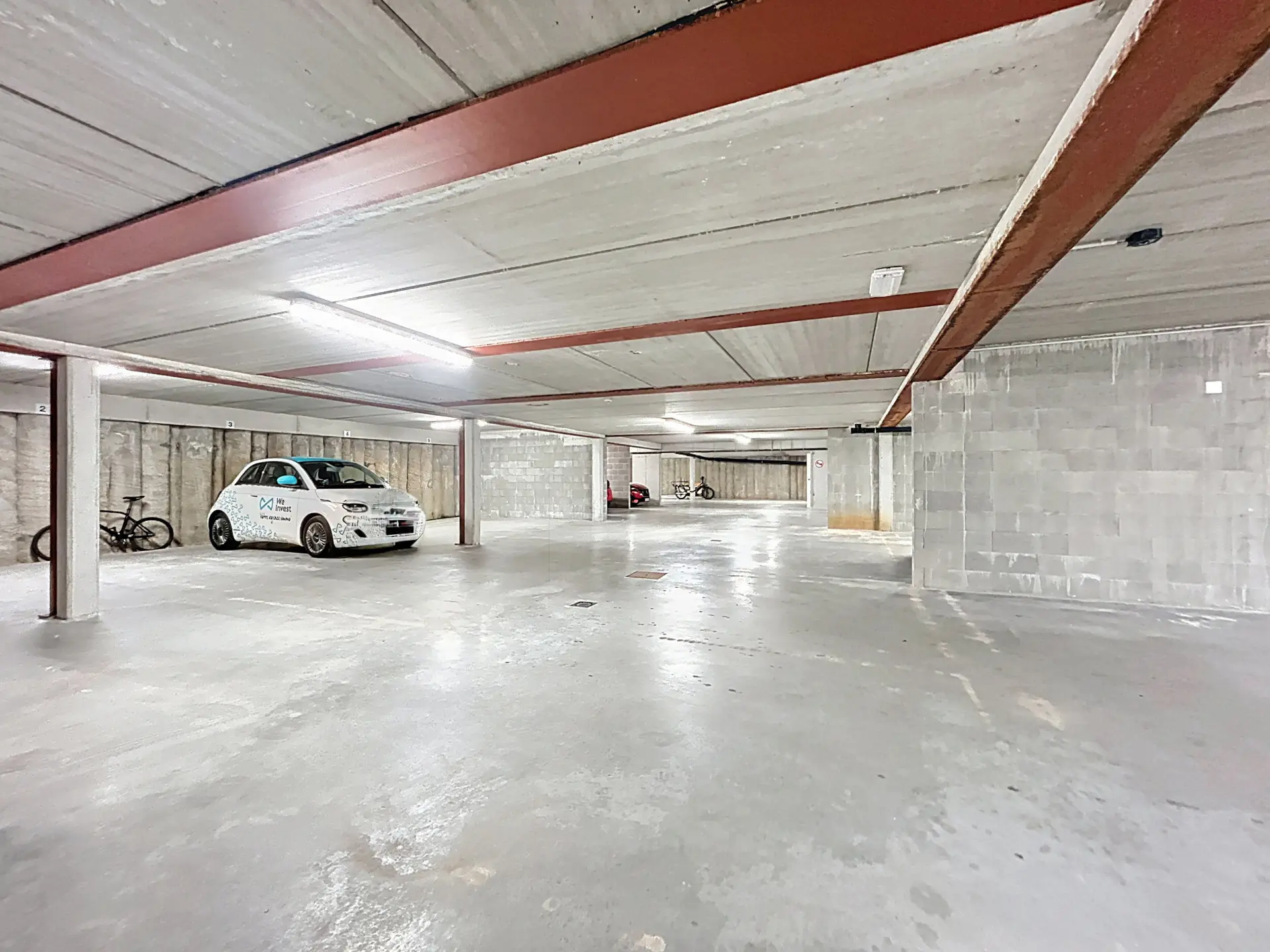 Photo 2 sur 4 pour Parking intérieur à Etterbeek