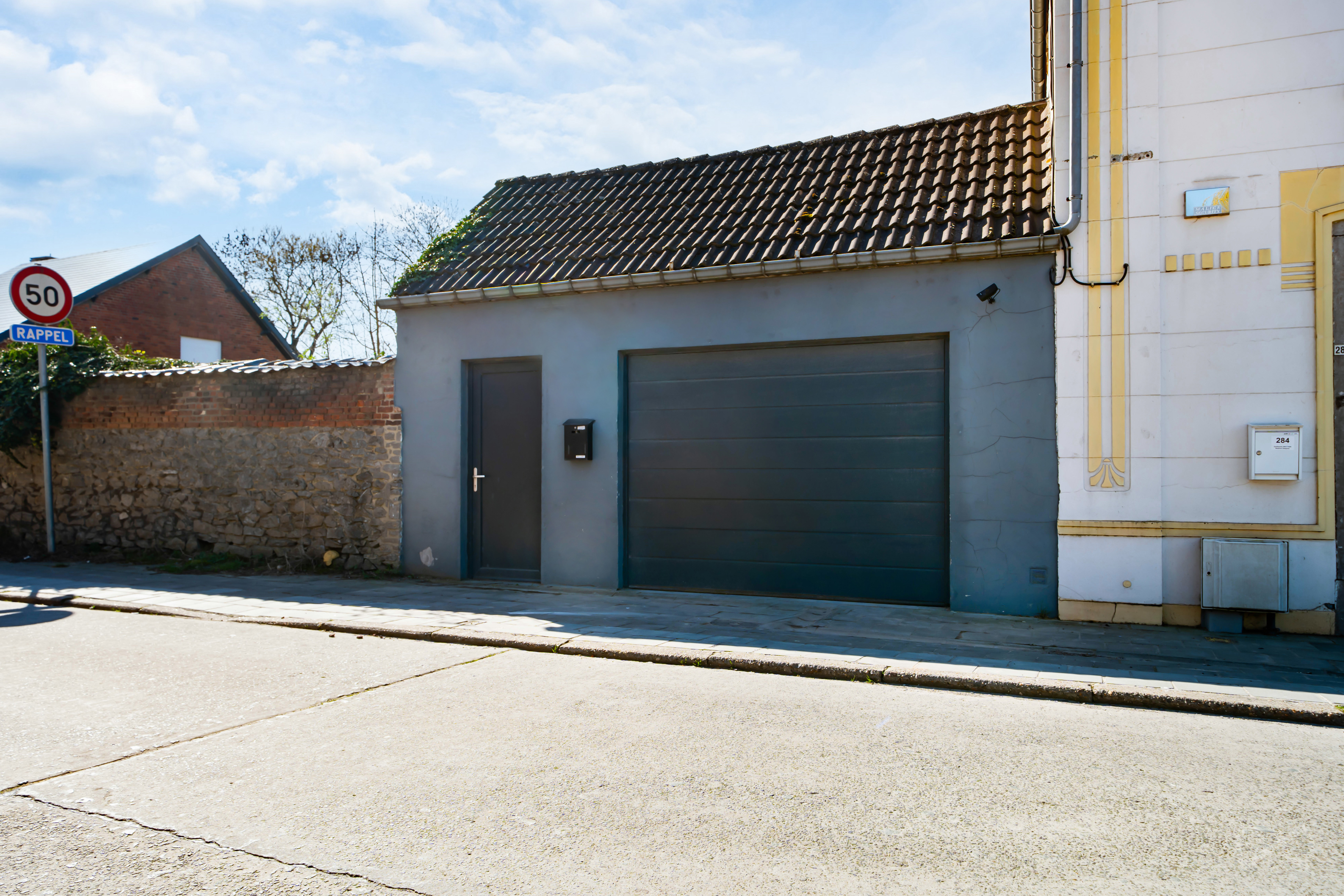 Picture 4 of 4 for Garage in Maffle