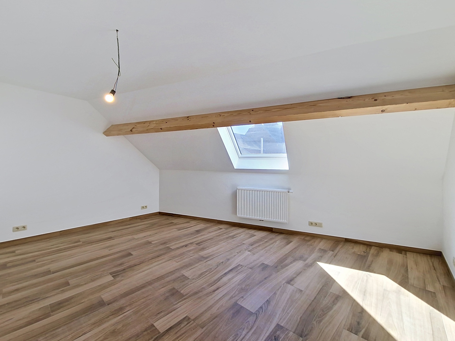 Foto 1 van 4 van Huis met drie slaapkamers in Écaussinnes