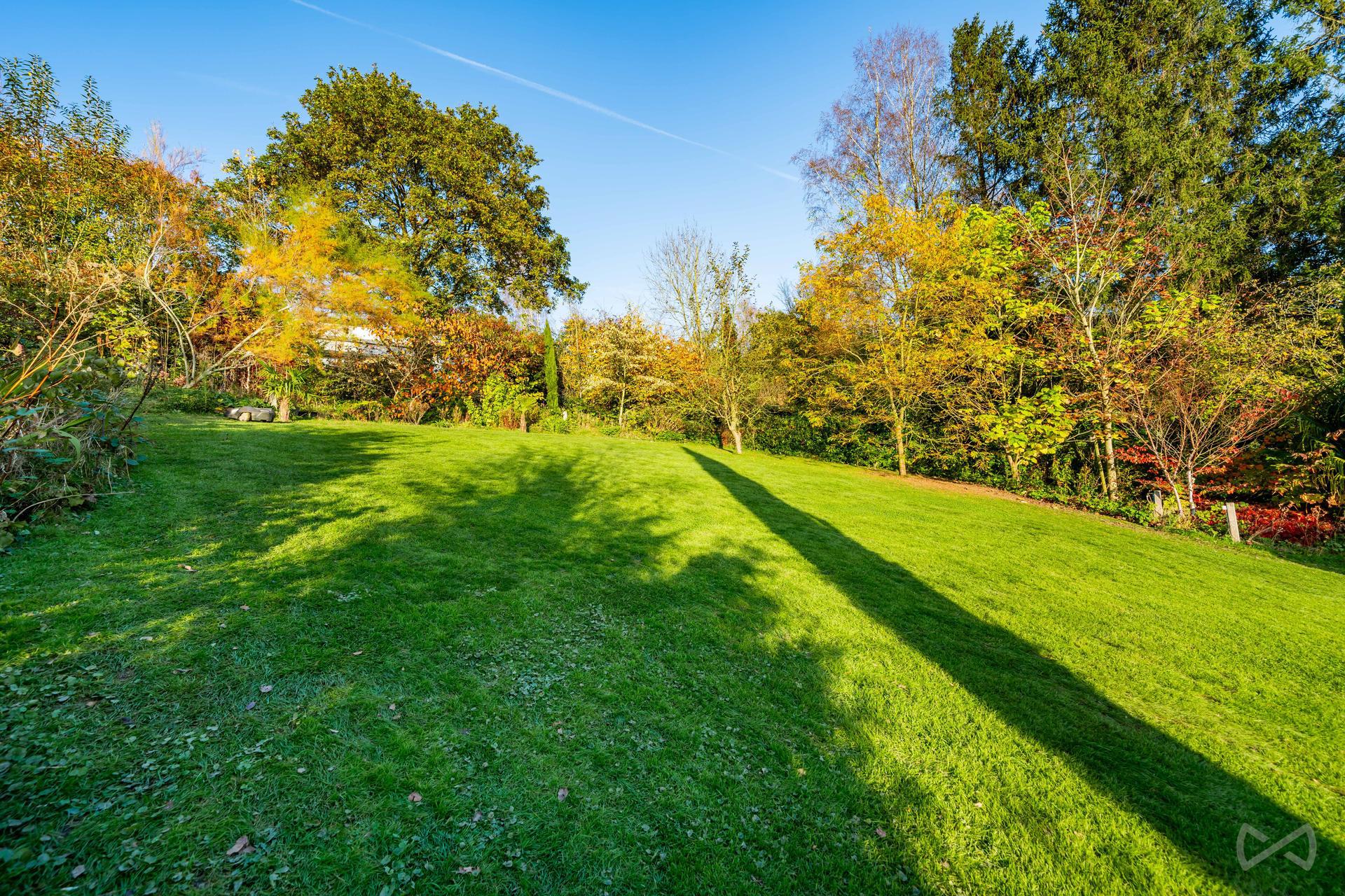 Picture 3 of 4 for House with five bedrooms in Court-saint-Étienne