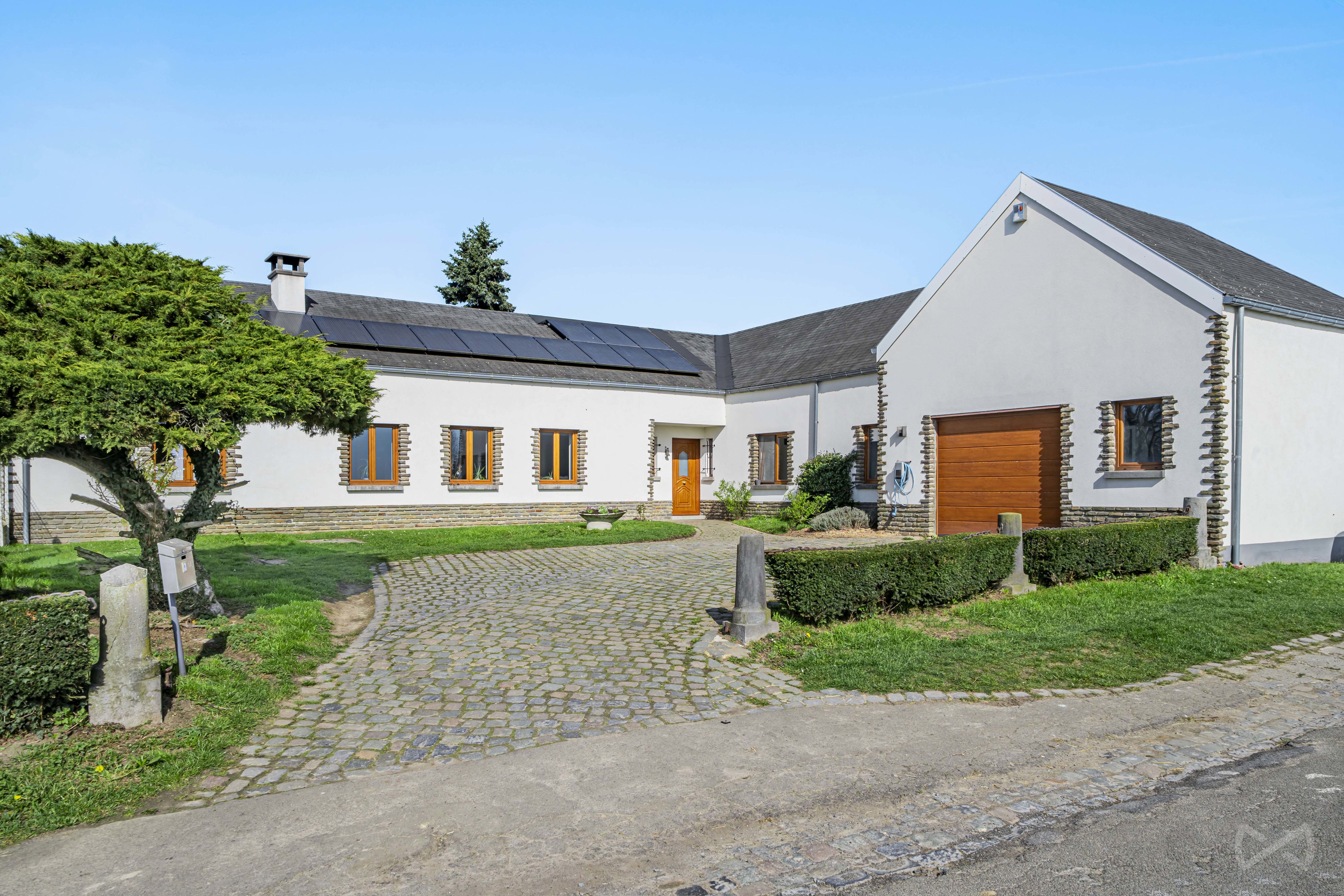 Picture 2 of 3 for Villa with five bedrooms in Braine-le-Comte