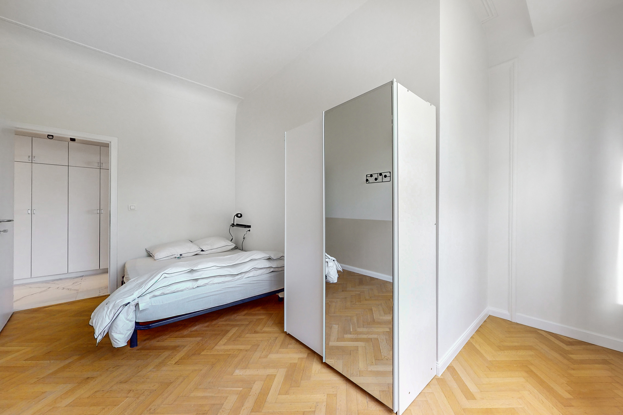 Picture 1 of 4 for Flat with six bedrooms in Bruxelles